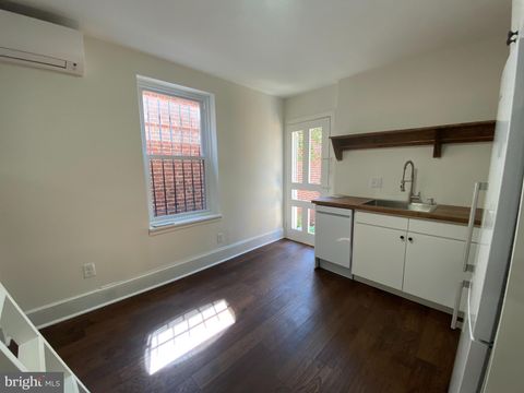 Condo For Rent - 1832 Callowhill Street #A<br/> PHILADELPHIA, PA 19130
