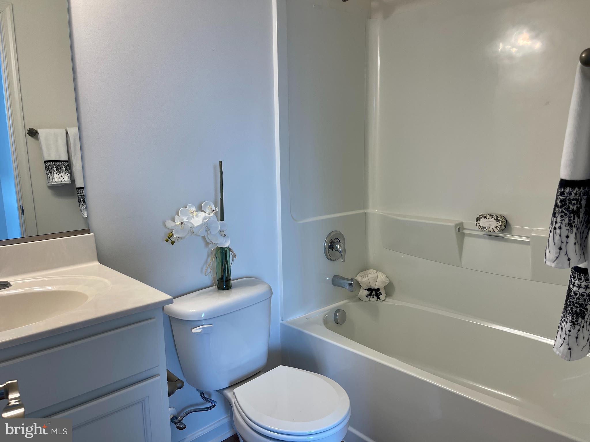 ELLENDALE - Residential Lease