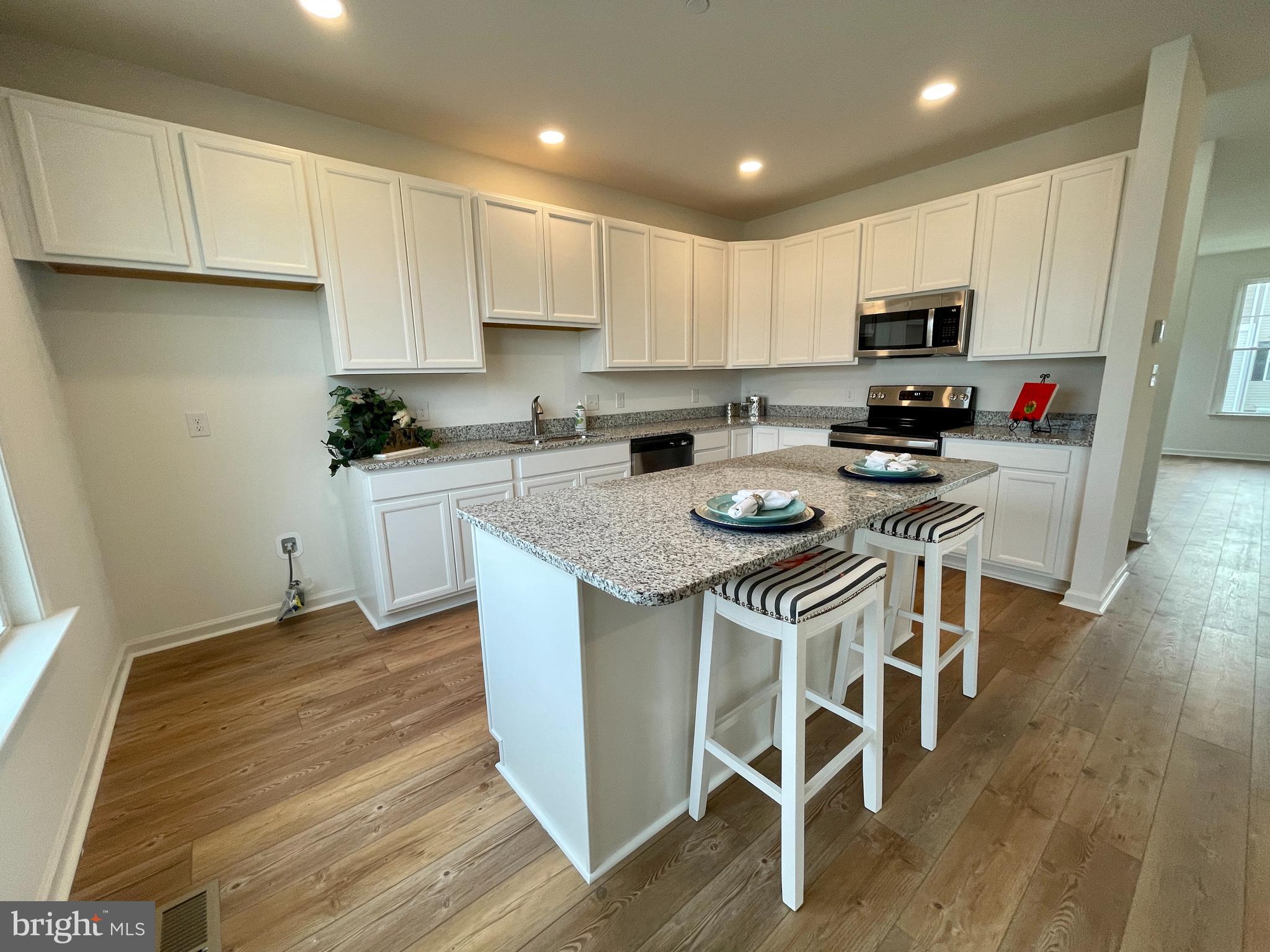 ELLENDALE - Residential Lease