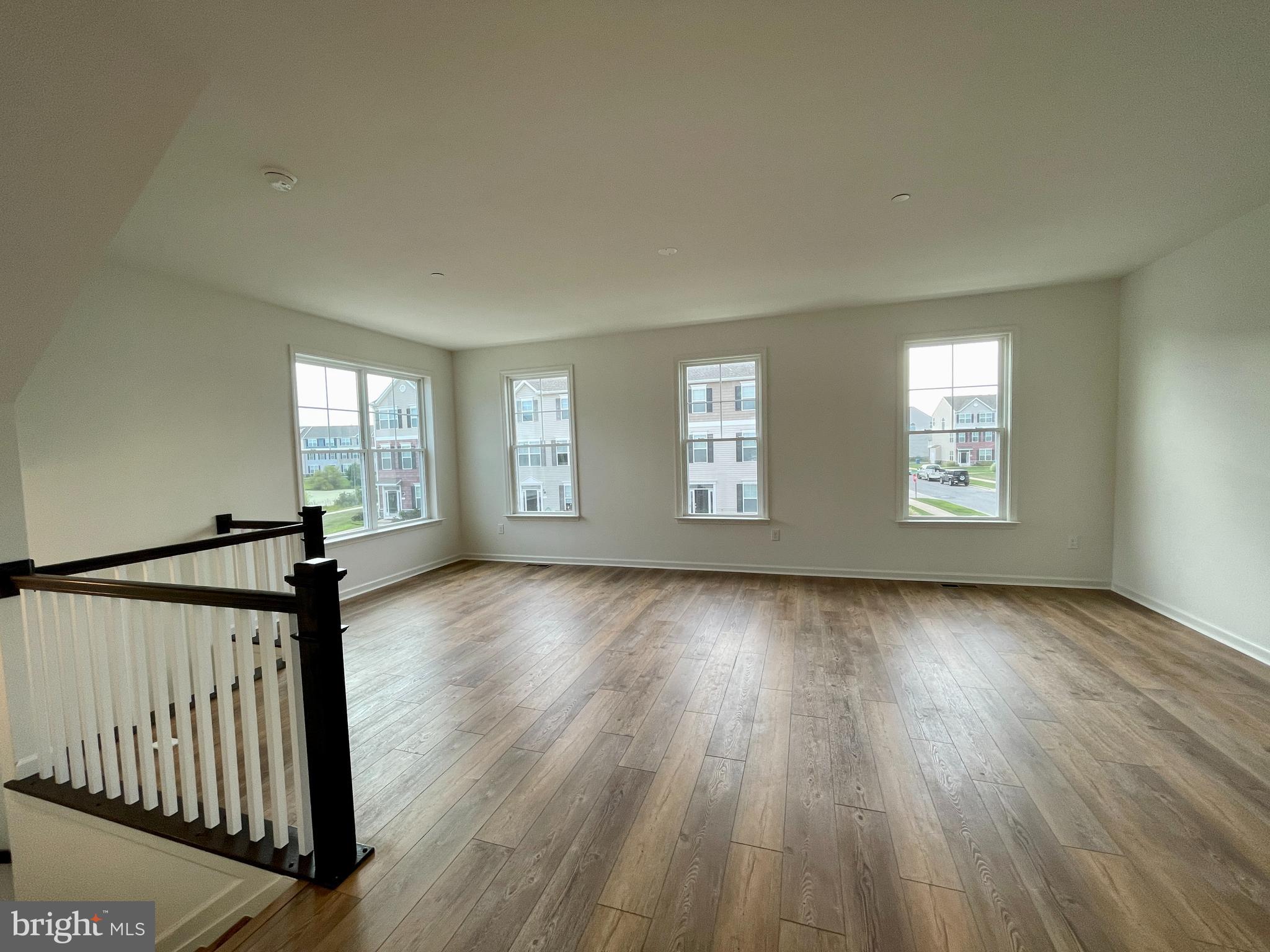 ELLENDALE - Residential Lease