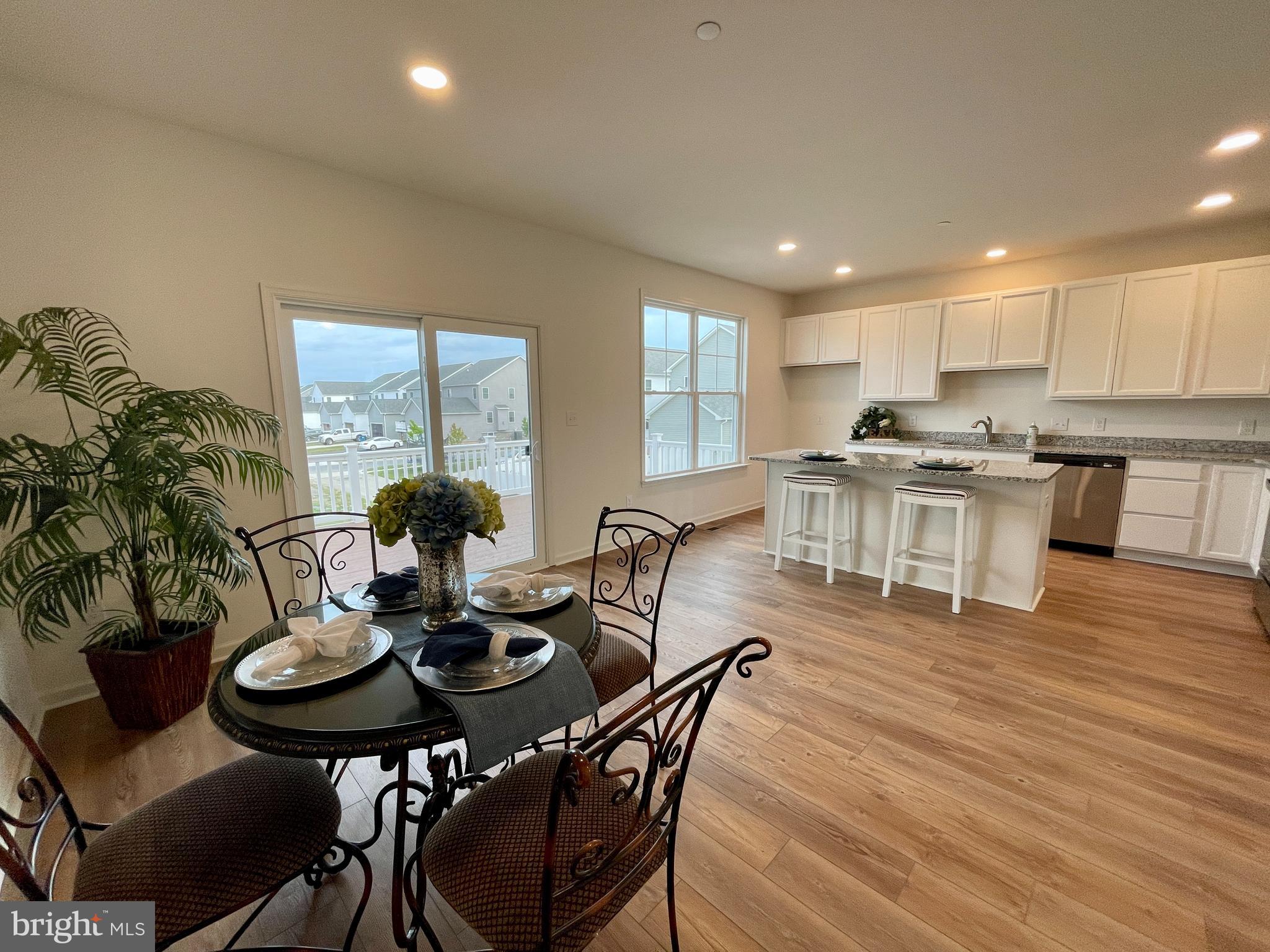 ELLENDALE - Residential Lease