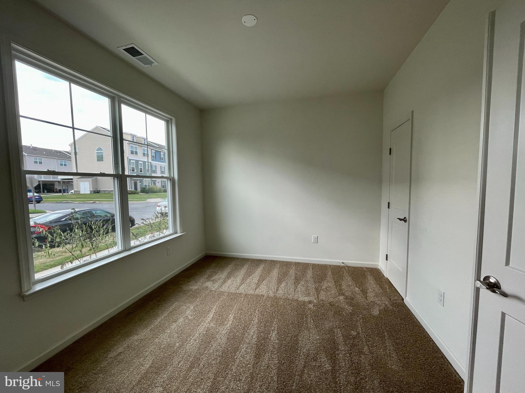 ELLENDALE - Residential Lease