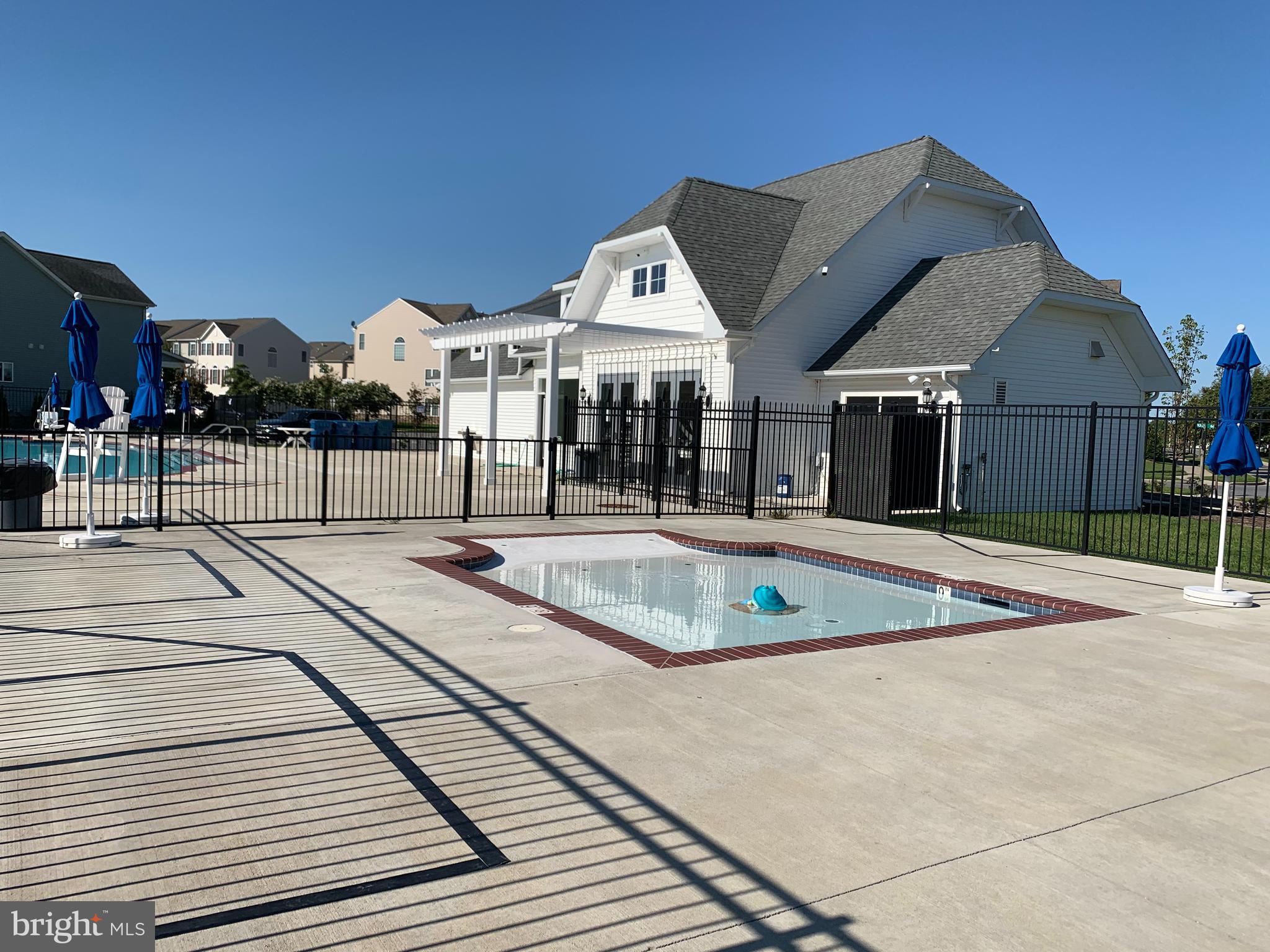 ELLENDALE - Residential Lease