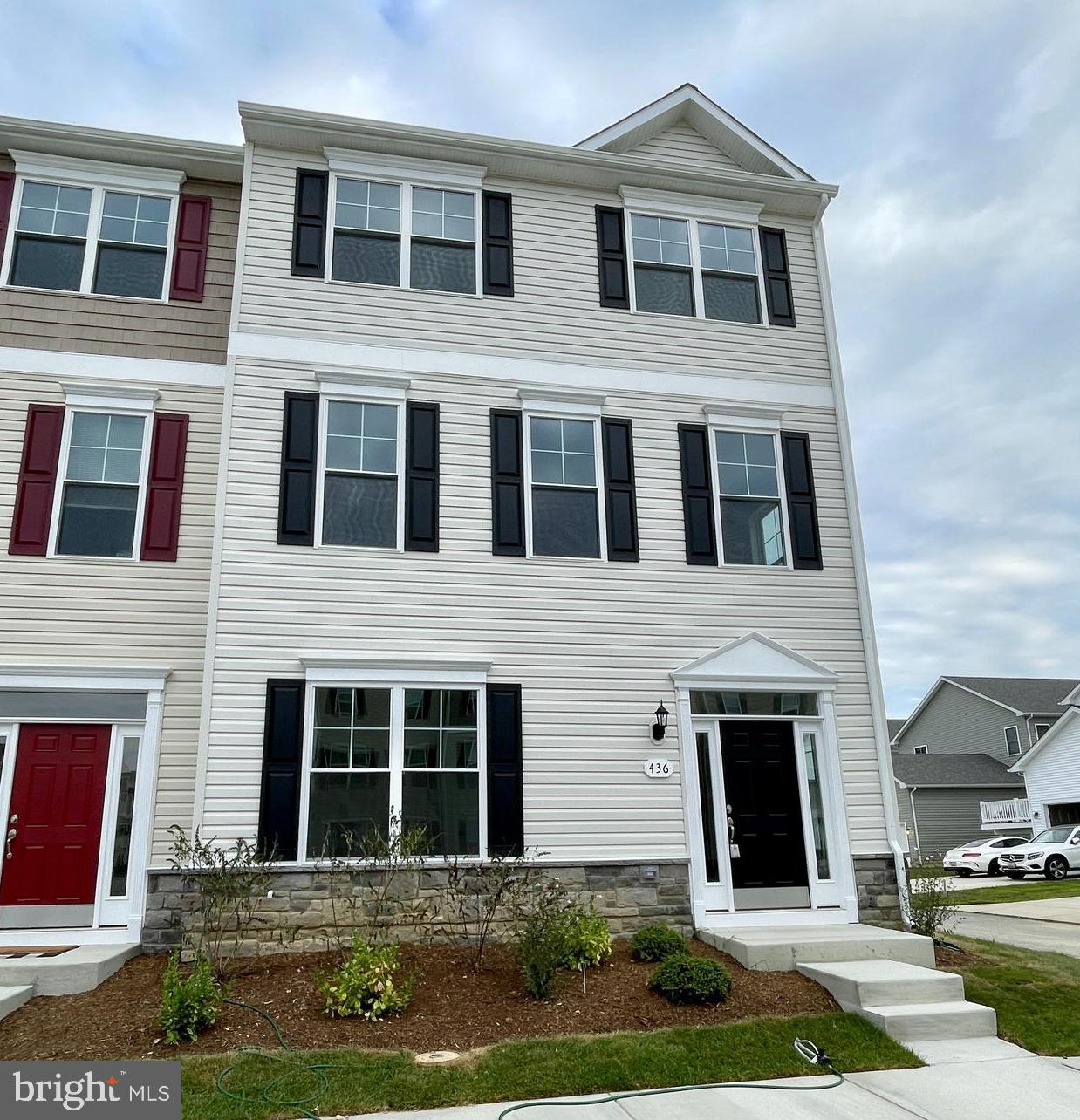 ELLENDALE - Residential Lease