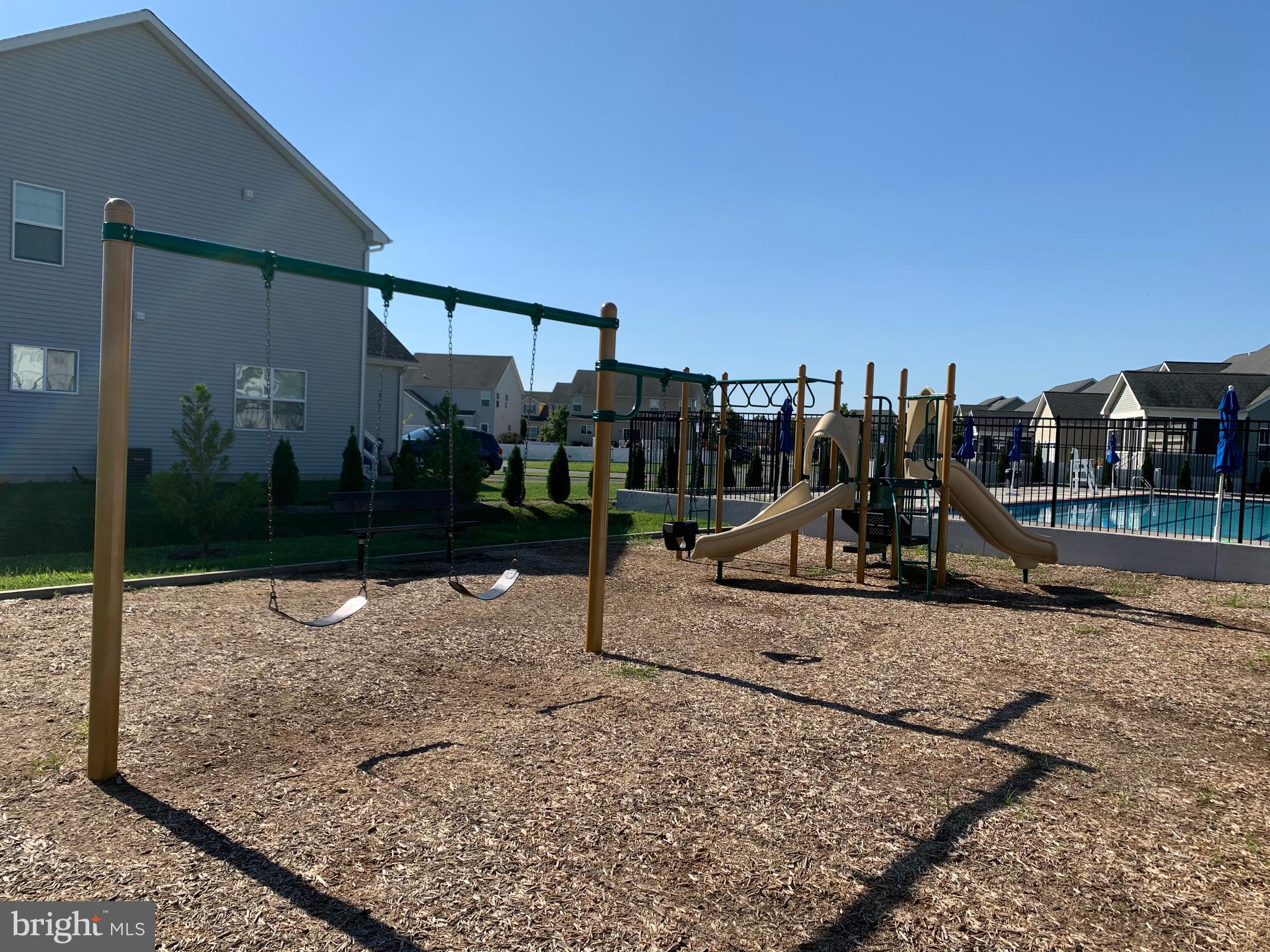 ELLENDALE - Residential Lease