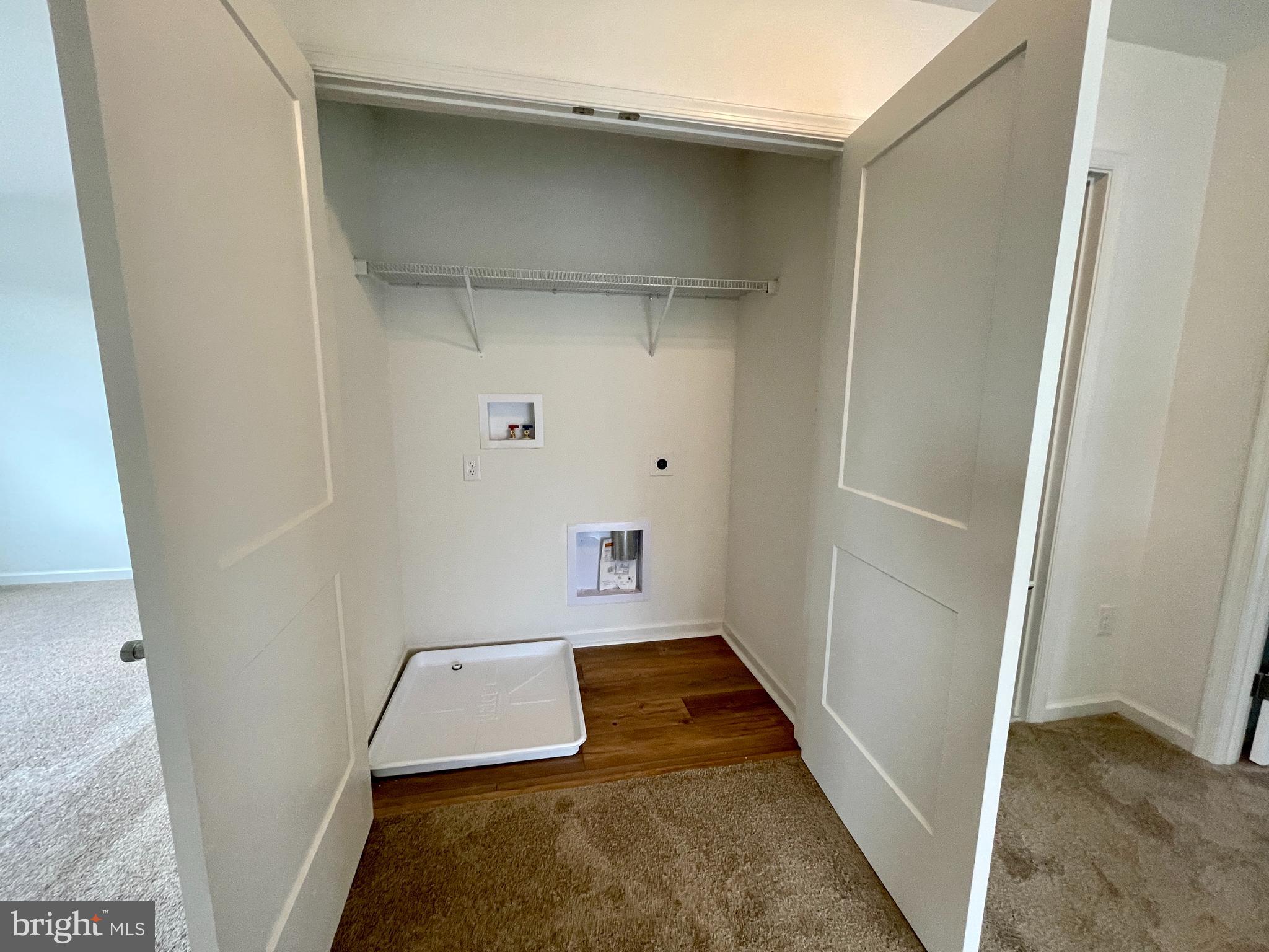 ELLENDALE - Residential Lease