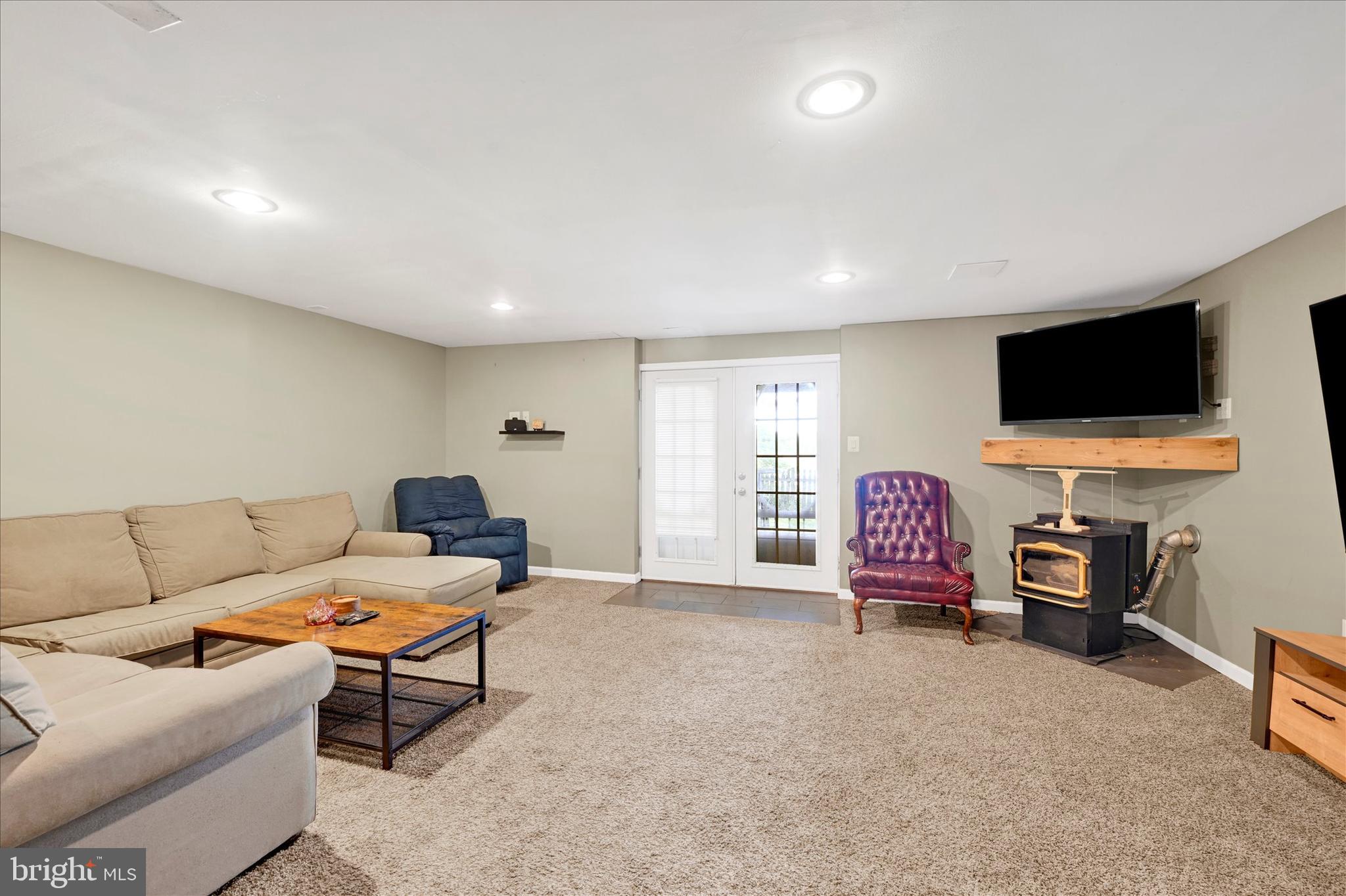 WEST SHORE - Residential