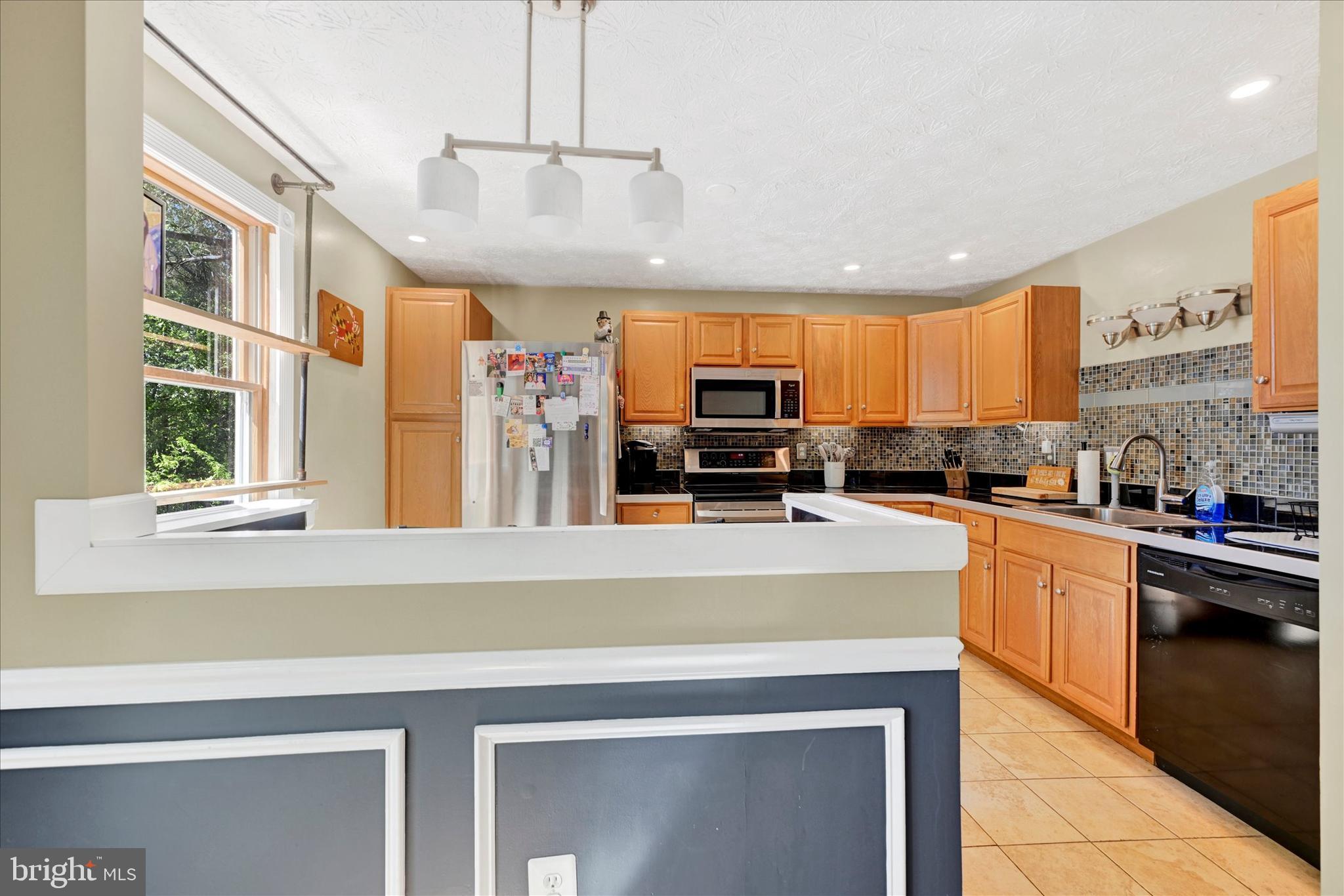 WEST SHORE - Residential