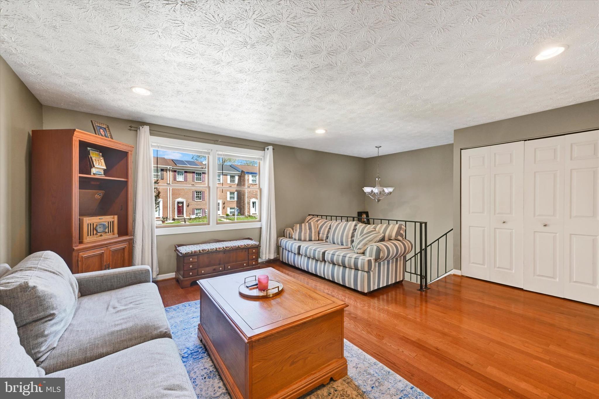 WEST SHORE - Residential