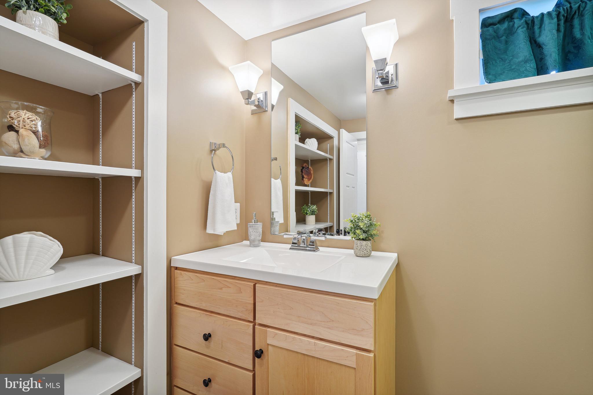 LEE CREST - Residential