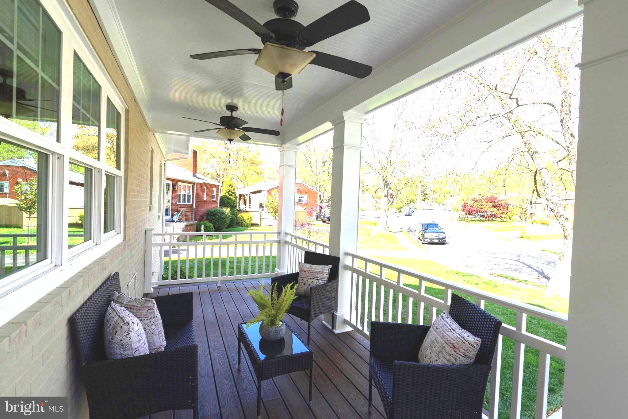 LEE CREST - Residential