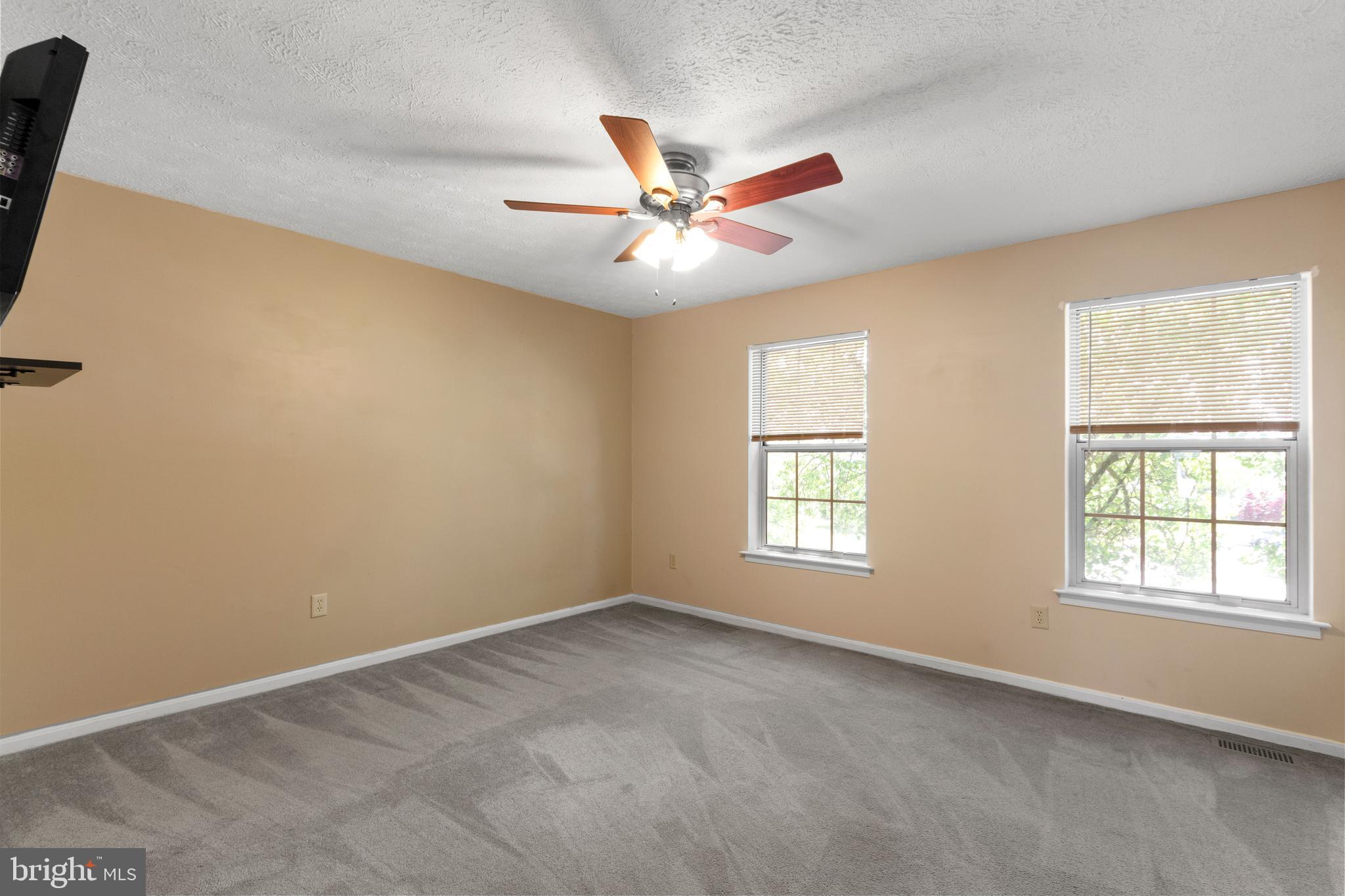 RIVERSIDE - Residential