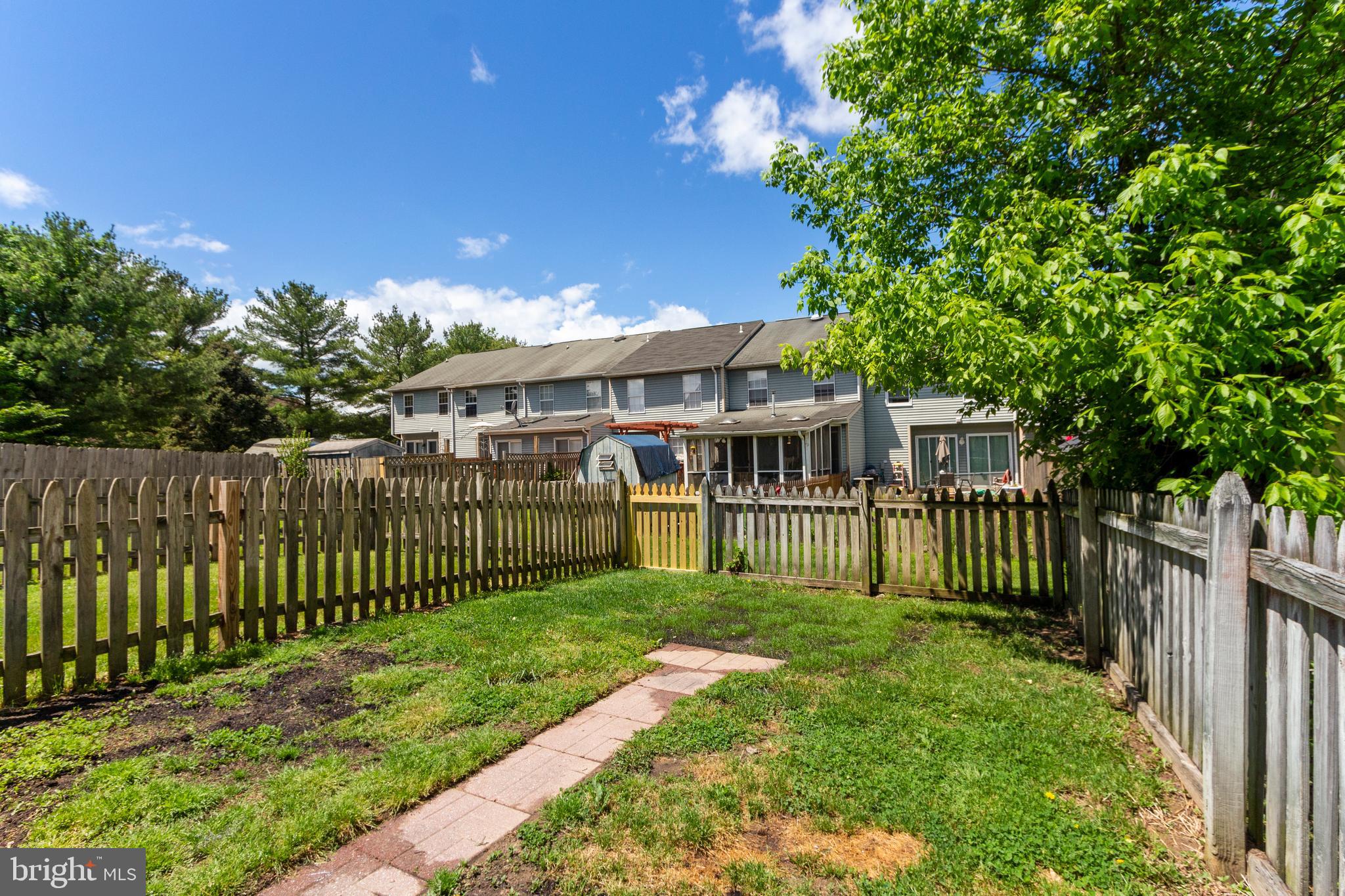 RIVERSIDE - Residential