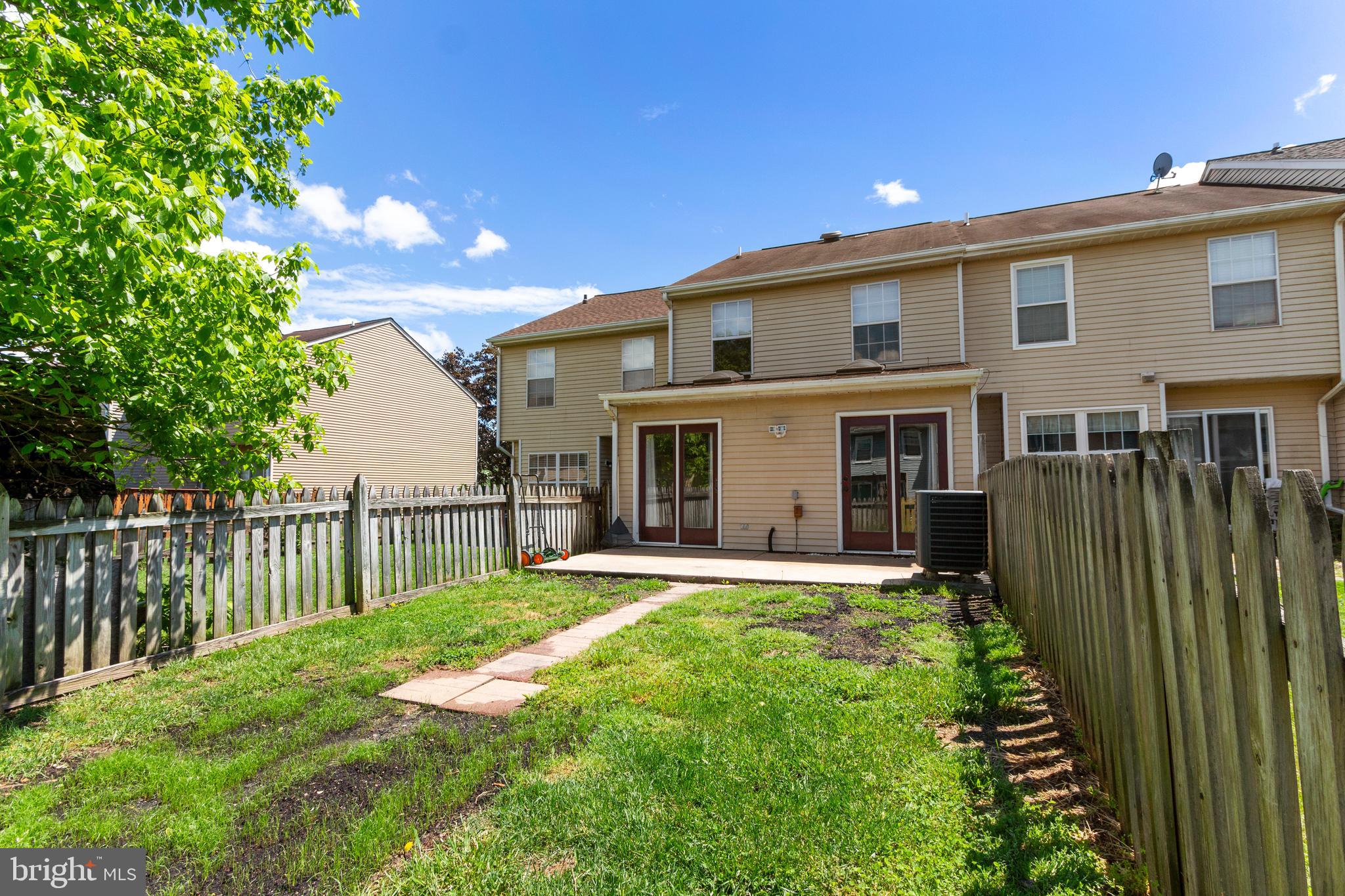 RIVERSIDE - Residential