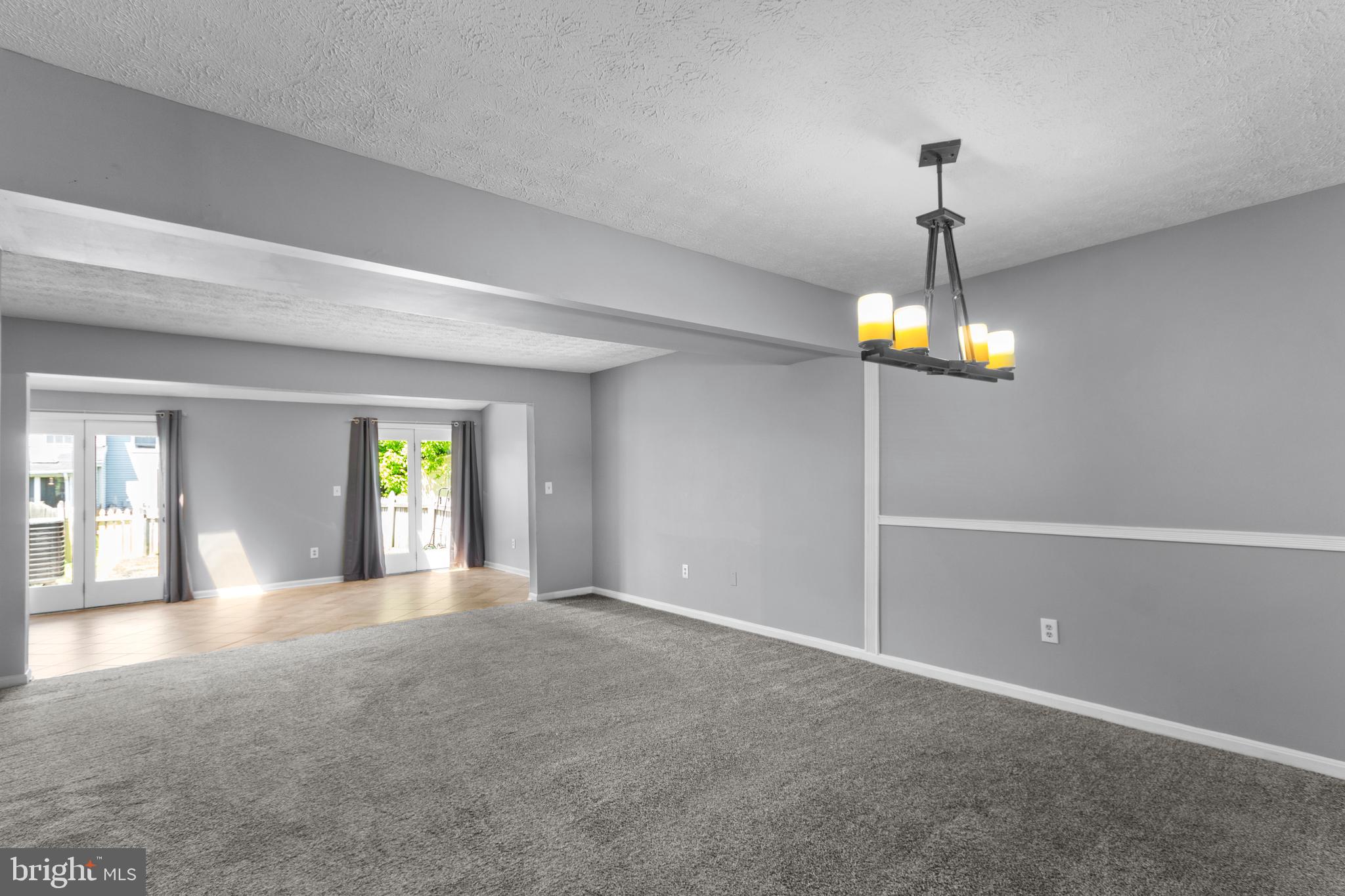 RIVERSIDE - Residential