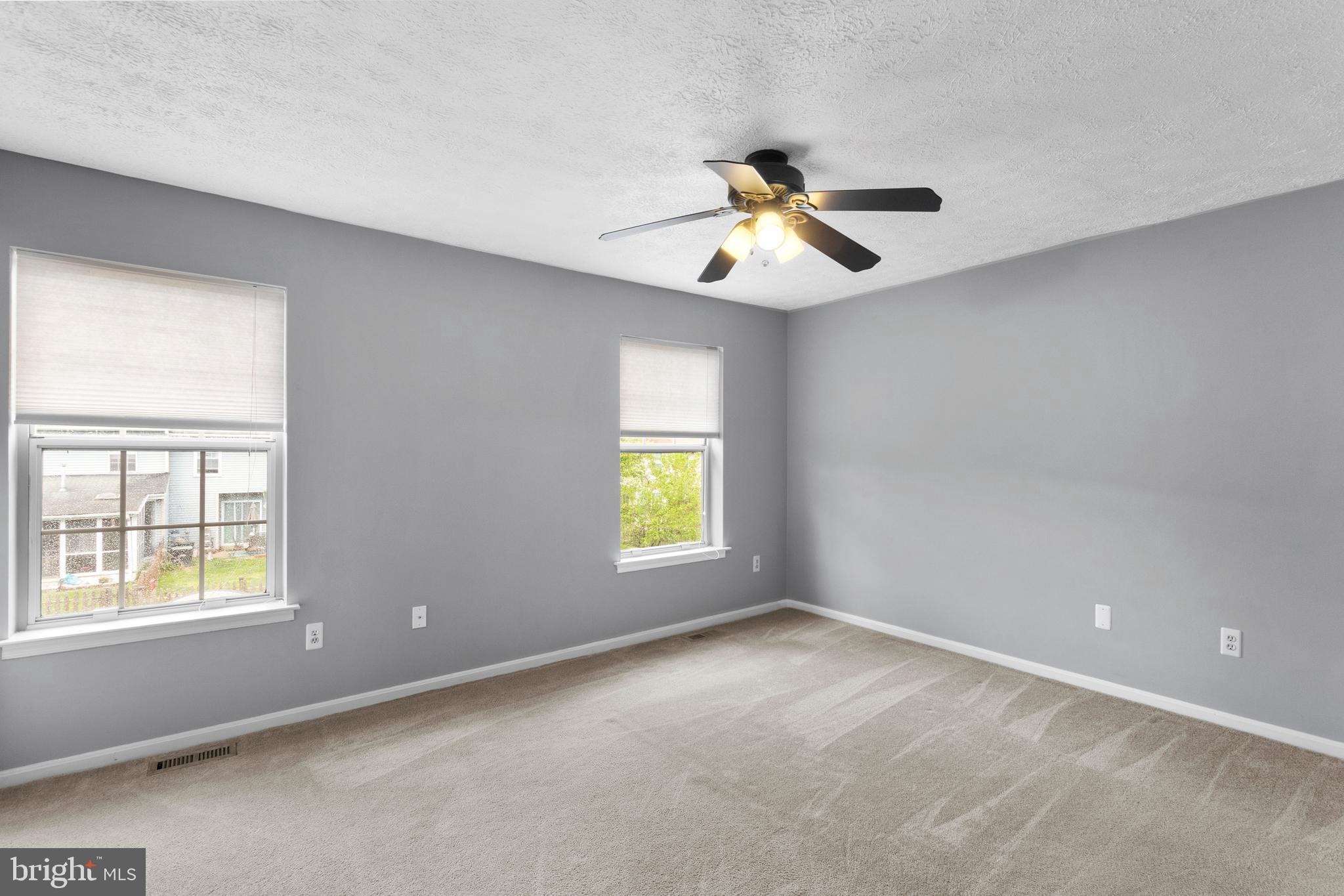 RIVERSIDE - Residential