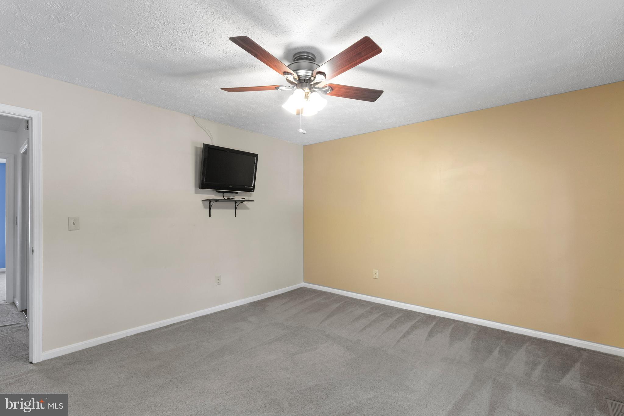 RIVERSIDE - Residential