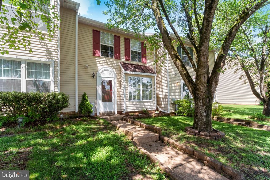 WELCOME HOME!  2 BEDROOM, 1.5 BATH TOWNHOME--MAIN FLOOR BUMP OUT AFFORDS RECREATION SPACE AND CREATES A LARGE OPEN FLOOR--DOUBLE FRENCH DOORS THAT WALK OUT TO A BEAUTIFUL PATIO--KITCHEN WITH A COZY WINDOW SEAT PERFECT FOR RELAXING--2 LARGE BEDROOMS ON UPPER LEVEL-MAIN FLOOR POWDER ROOM--FENCED REAR YARD--CUL-DE-SAC LOCATION  WITH OVERFLOW PARKING AND SO MUCH MORE!