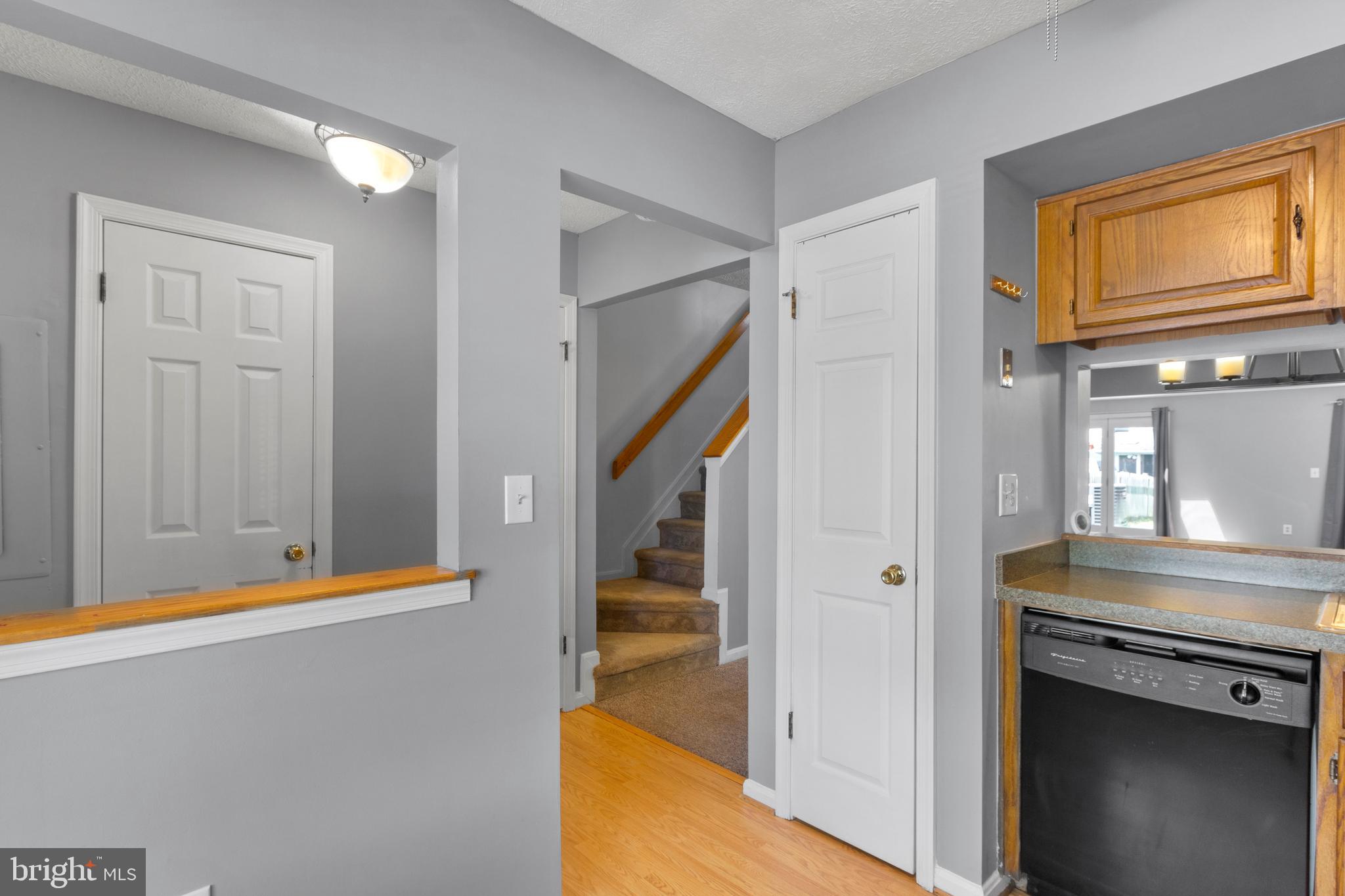 RIVERSIDE - Residential