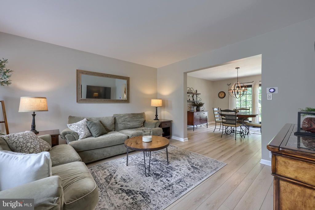 Photo of 31 Yorkshire Court, ELIZABETHTOWN, PA 17022 (MLS # PALA2071064)