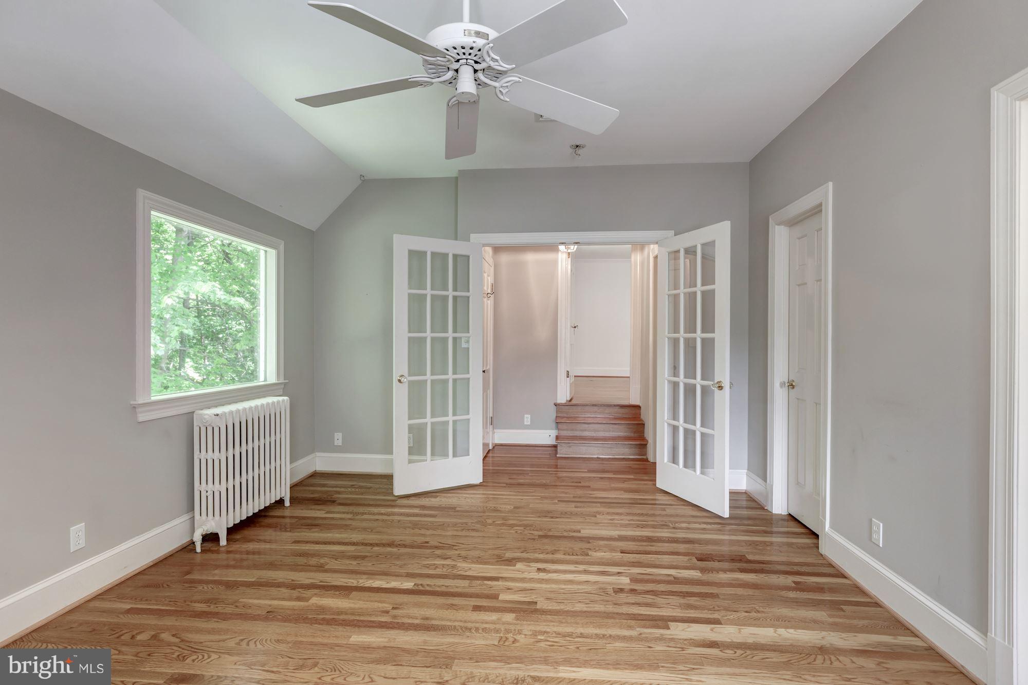 CHEVY CHASE - Residential