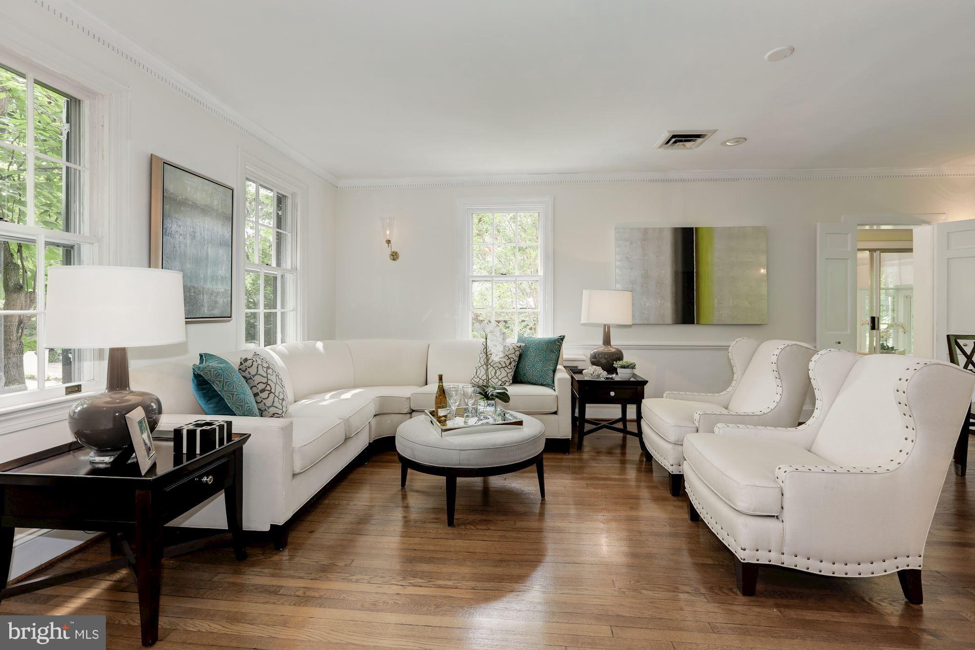 CHEVY CHASE - Residential