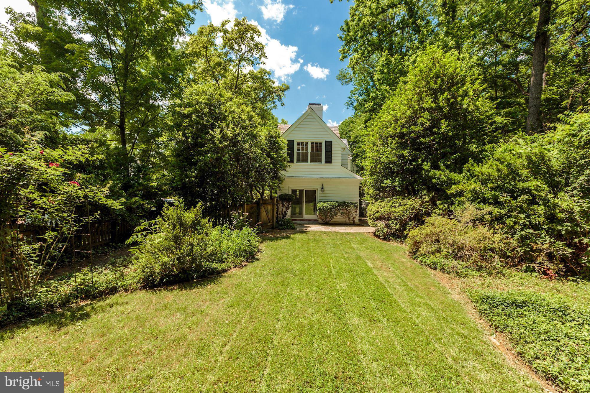 CHEVY CHASE - Residential