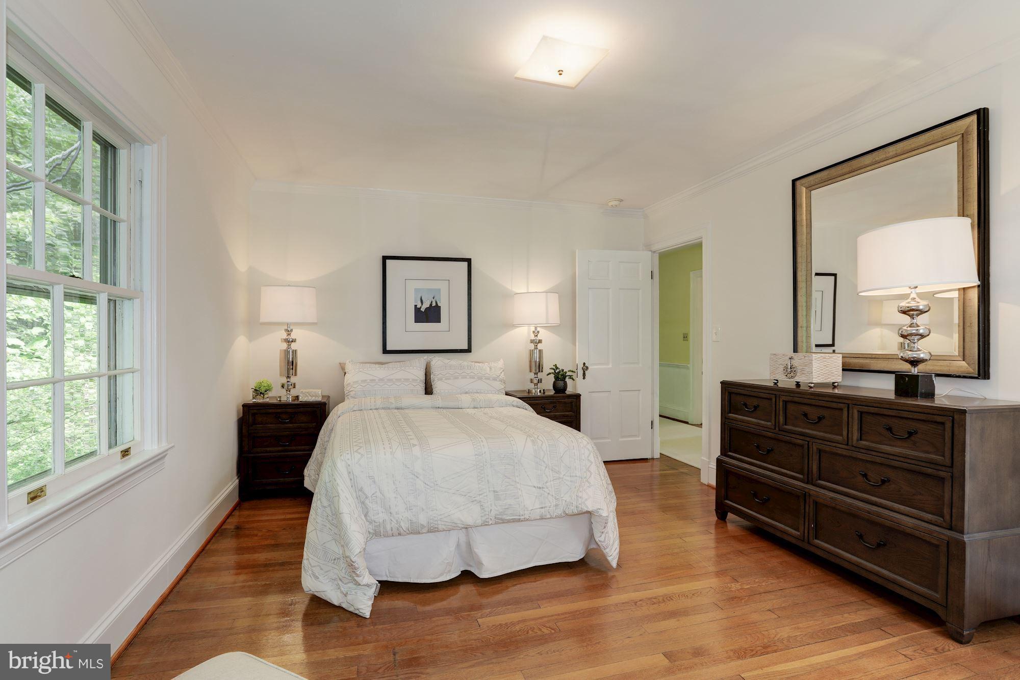 CHEVY CHASE - Residential