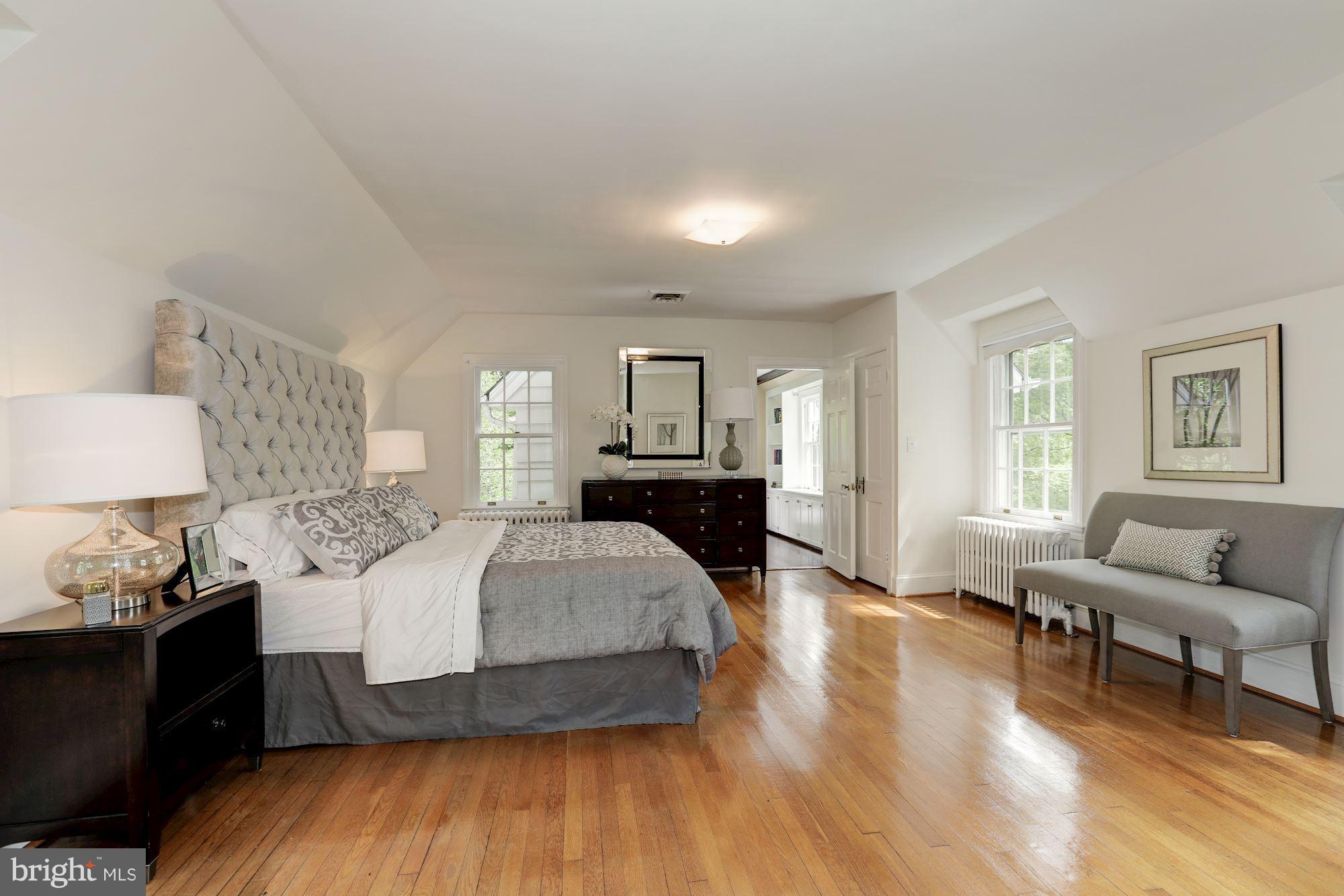 CHEVY CHASE - Residential