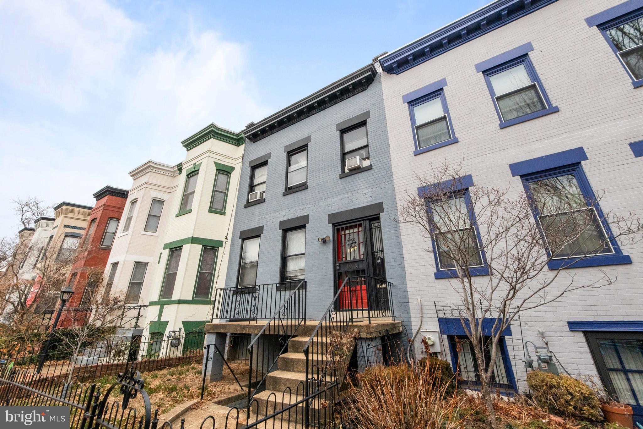 1014 INDEPENDENCE AVENUE SE