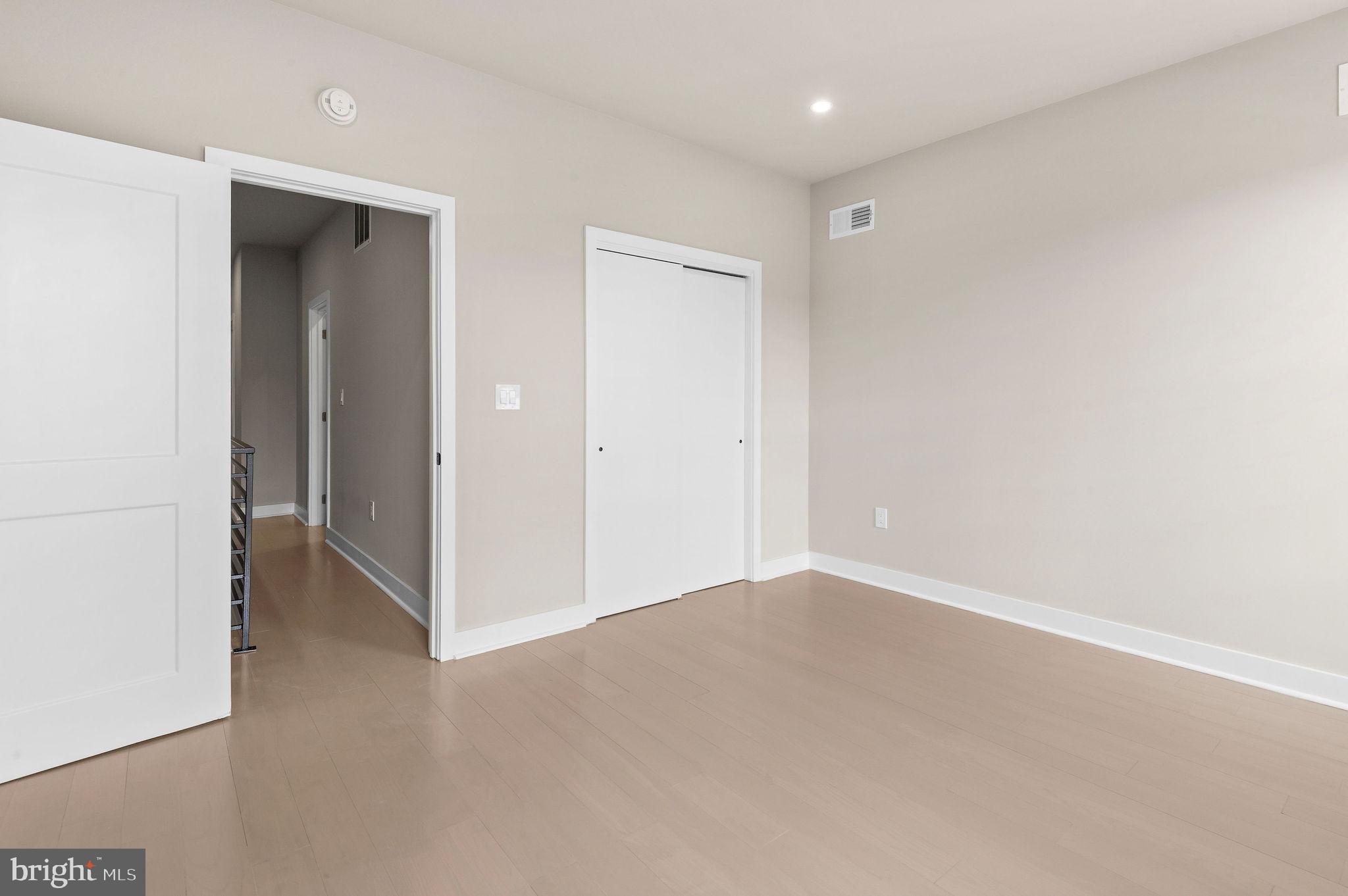 PHILADELPHIA - Residential