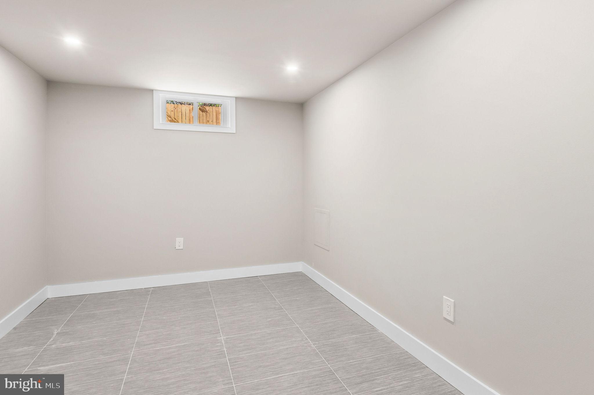 PHILADELPHIA - Residential