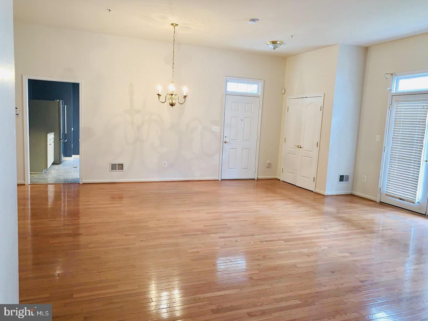 2148 VITTORIA COURT 64