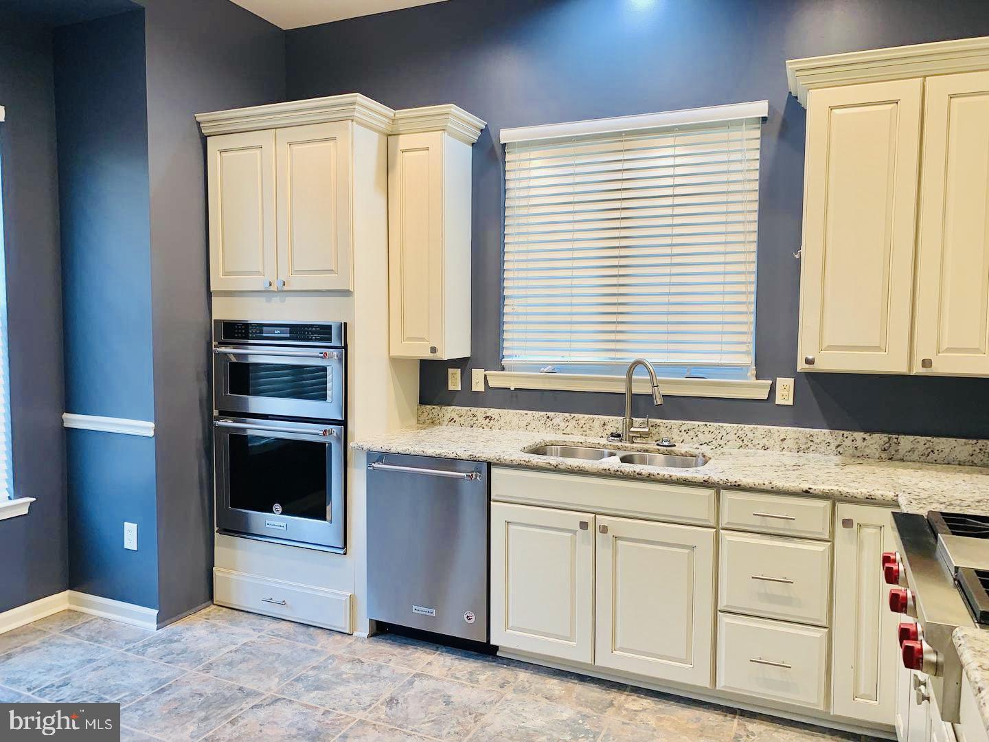 2148 VITTORIA COURT 64