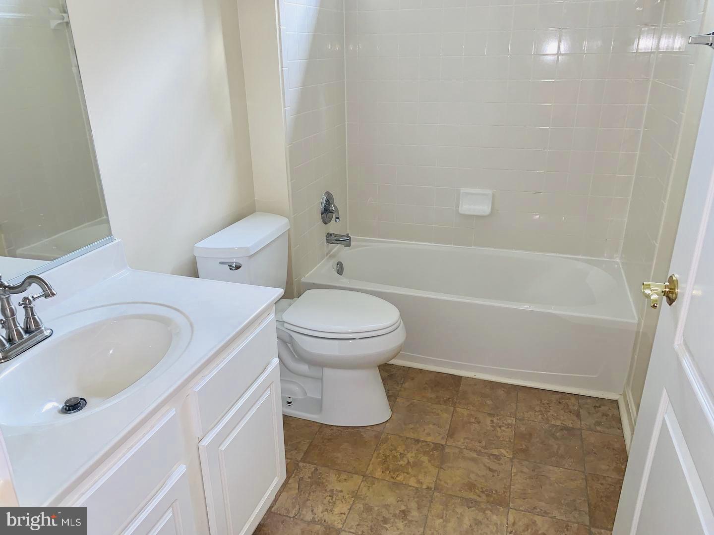 2148 VITTORIA COURT 64