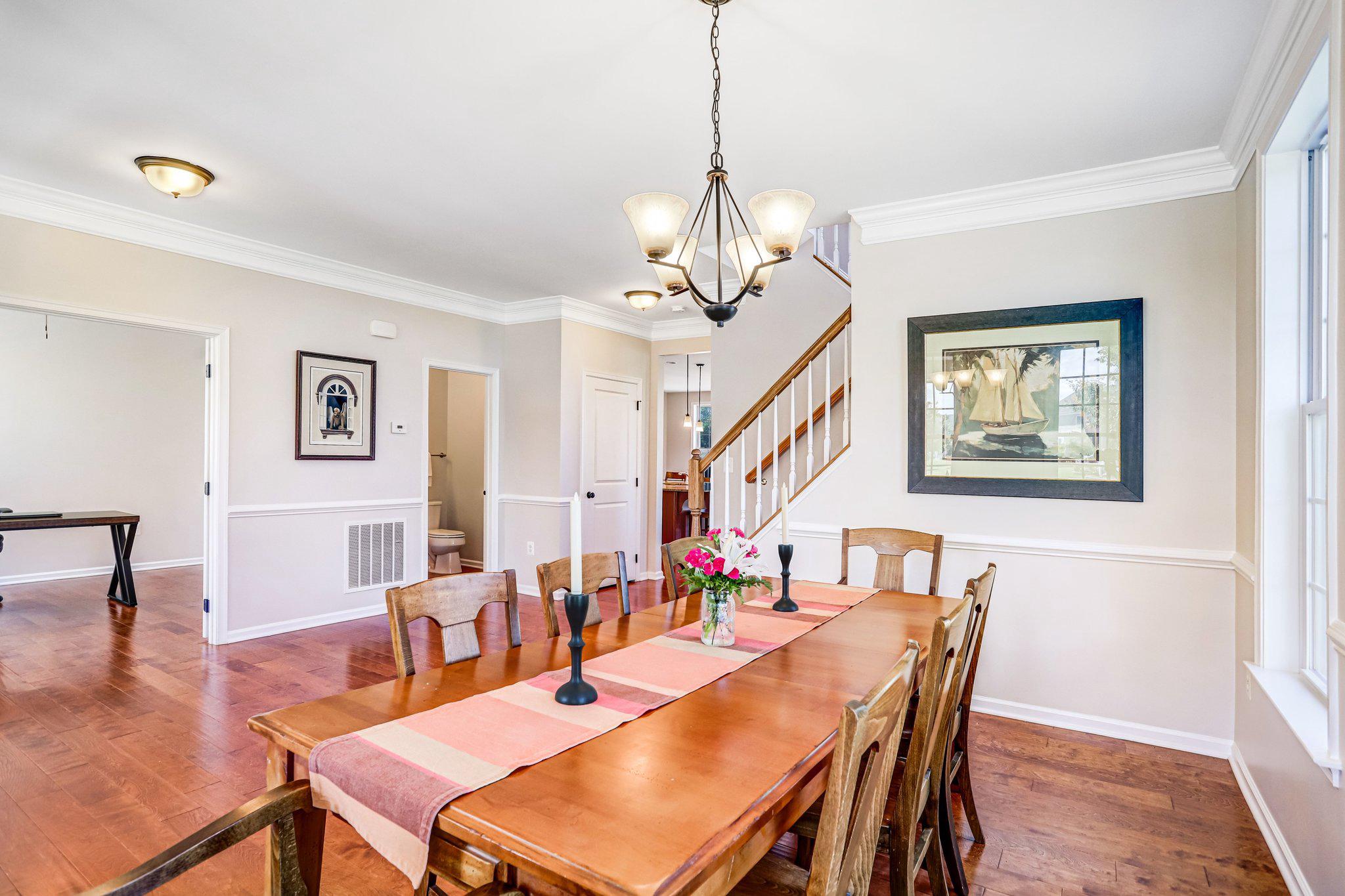 41228 TURTLE DOVE CIRCLE