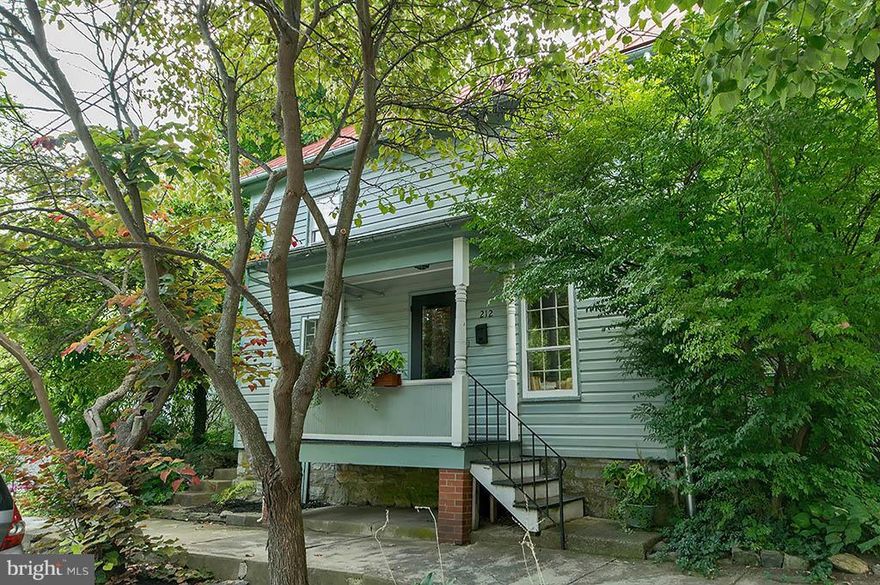 Light, bright and airy describe this adorable colonial in the heart of Shepherdstown. Private rear yard allows for quiet time away from the everyday distractions. Meander into town for all it's quaint antiquity. Adjacent to Shepherd Univ and Wellness Centers, Potomac River and C&O Canal. All roads lead to Shepherdstown.  One of WVs finest towns!