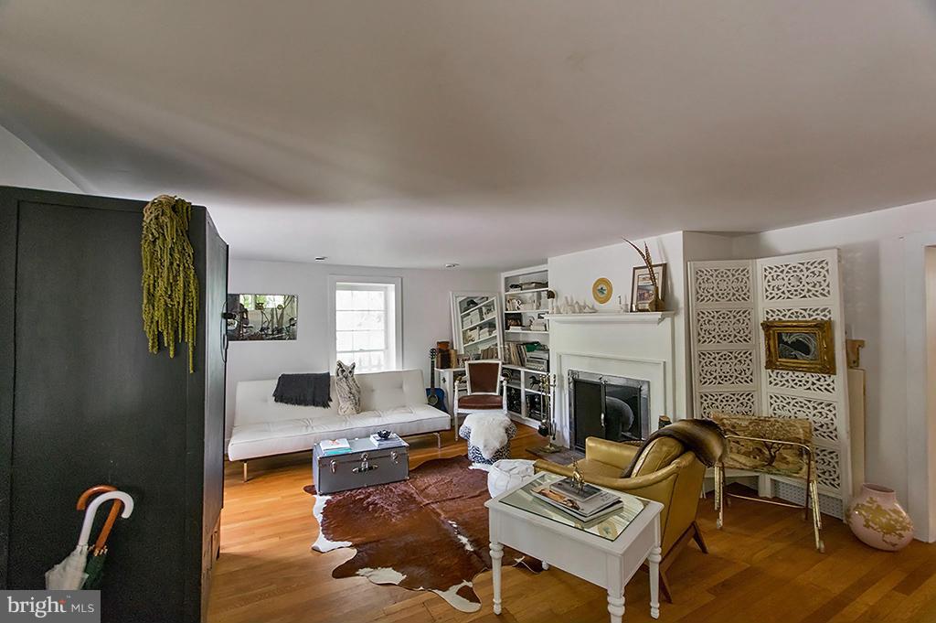 CORPORATION - Residential