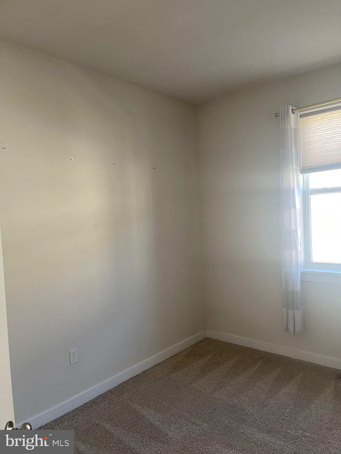 MEDFIELD - Residential Lease