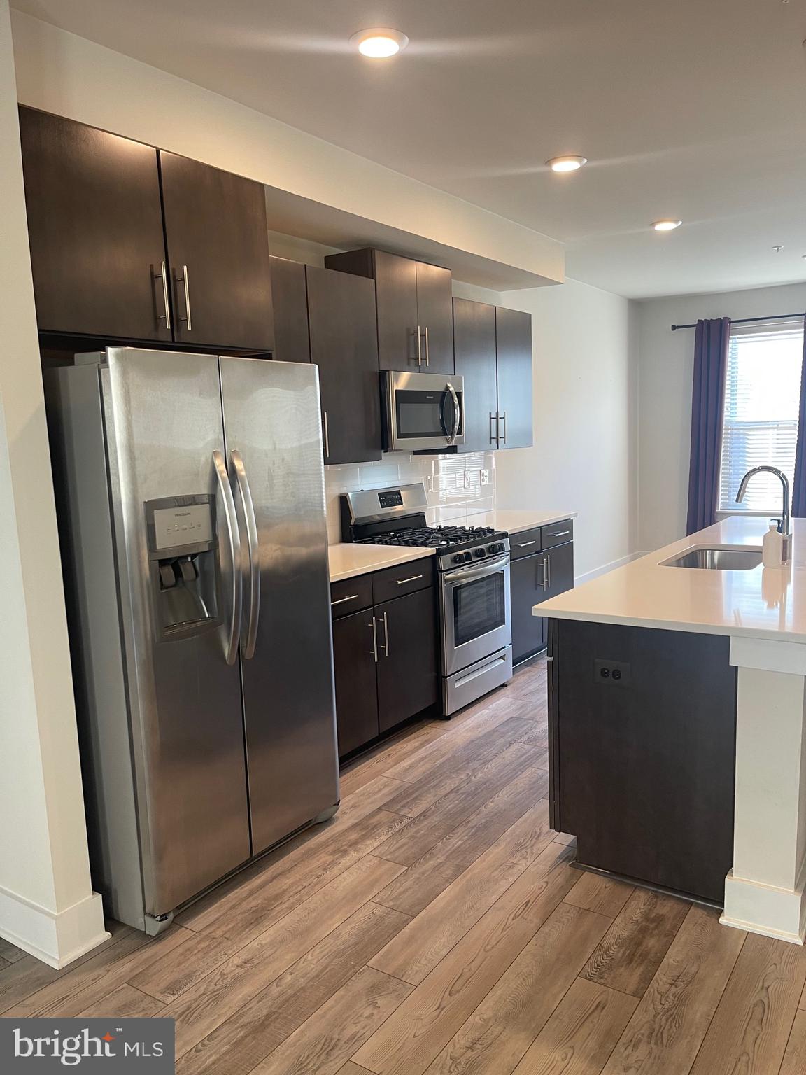 MEDFIELD - Residential Lease