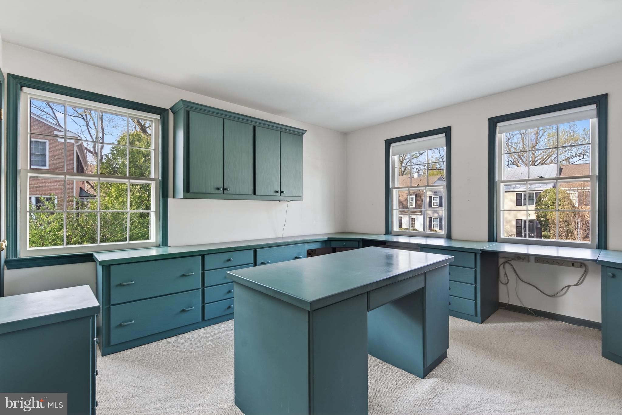 HAMLET PLACE - Residential