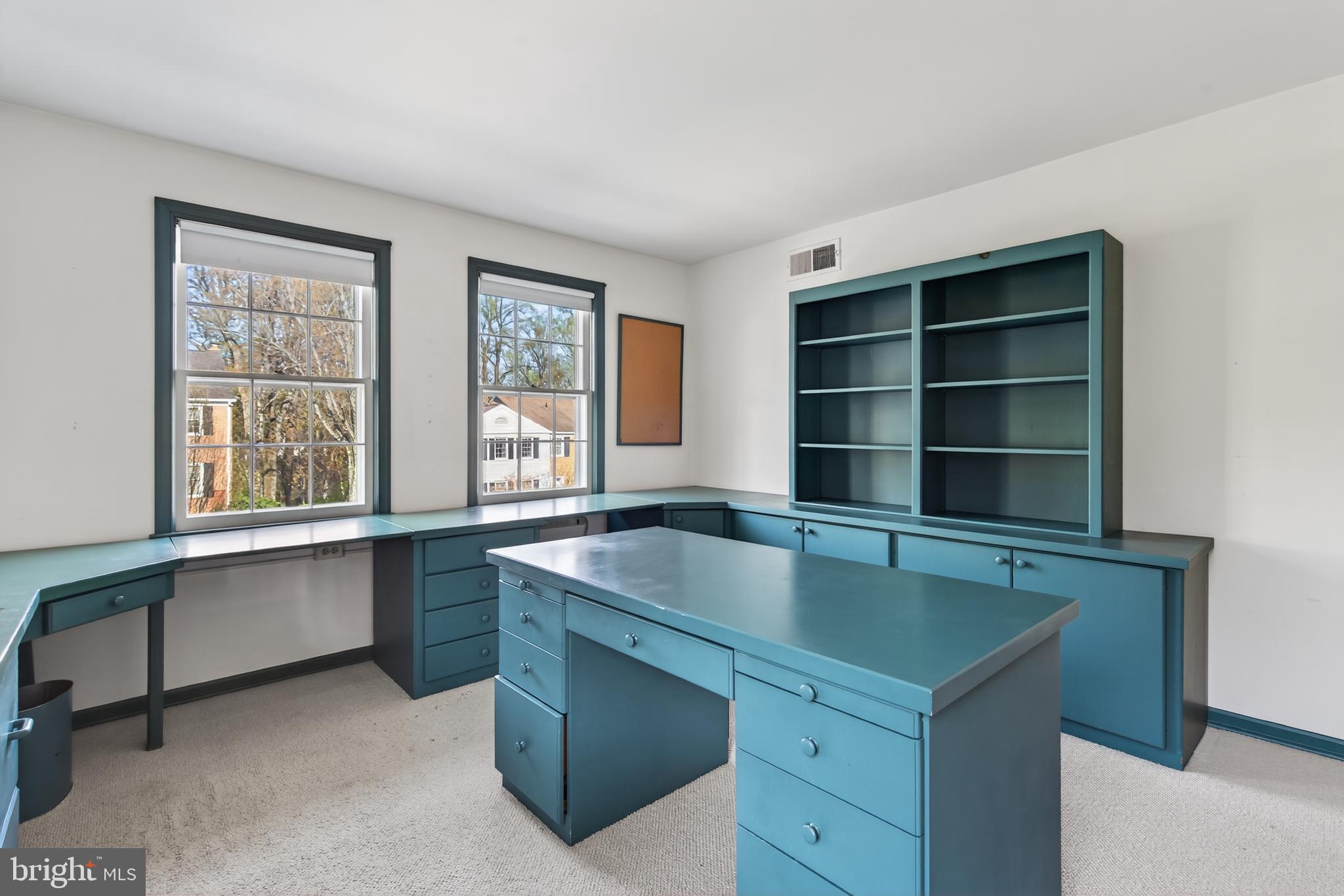 HAMLET PLACE - Residential