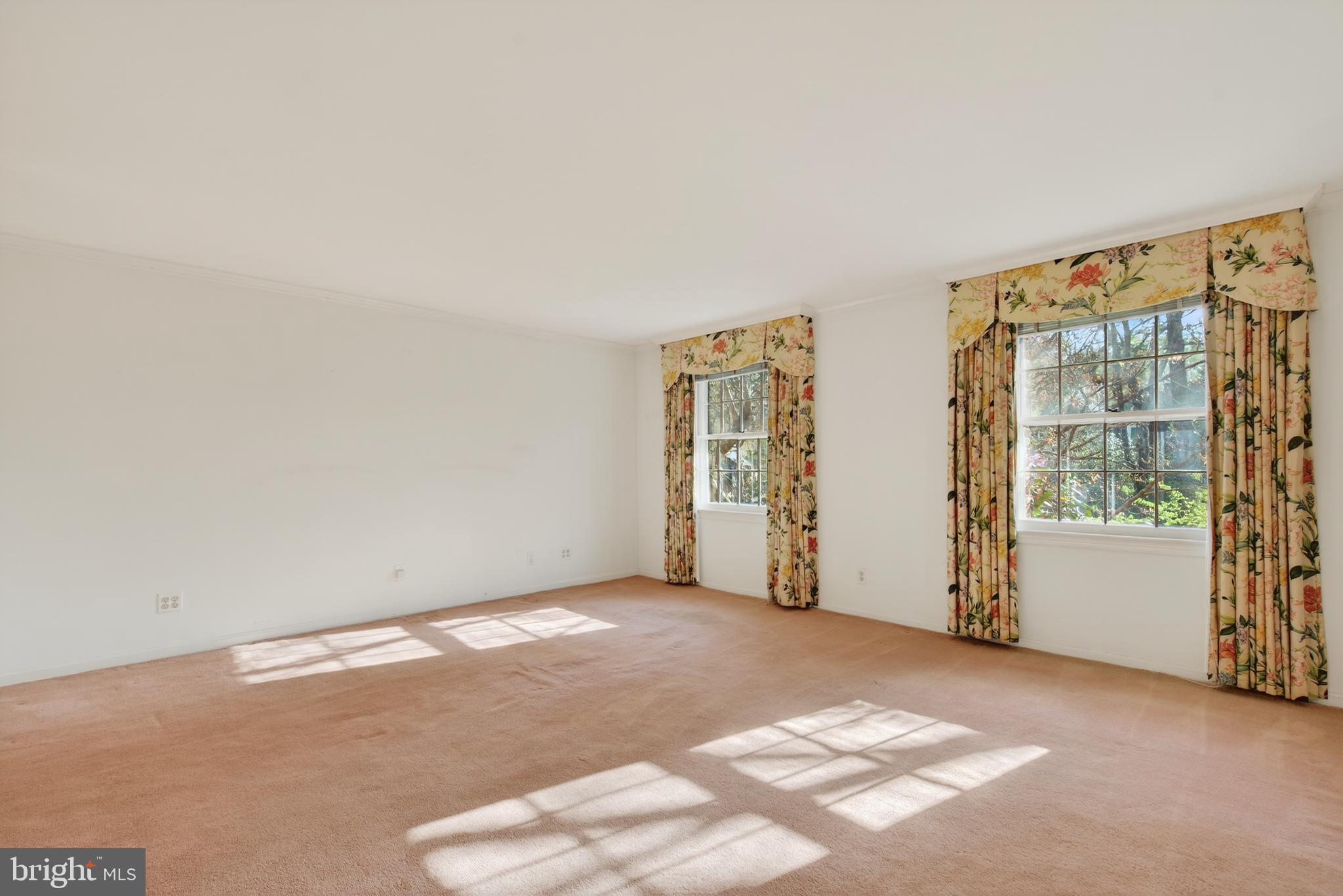 HAMLET PLACE - Residential