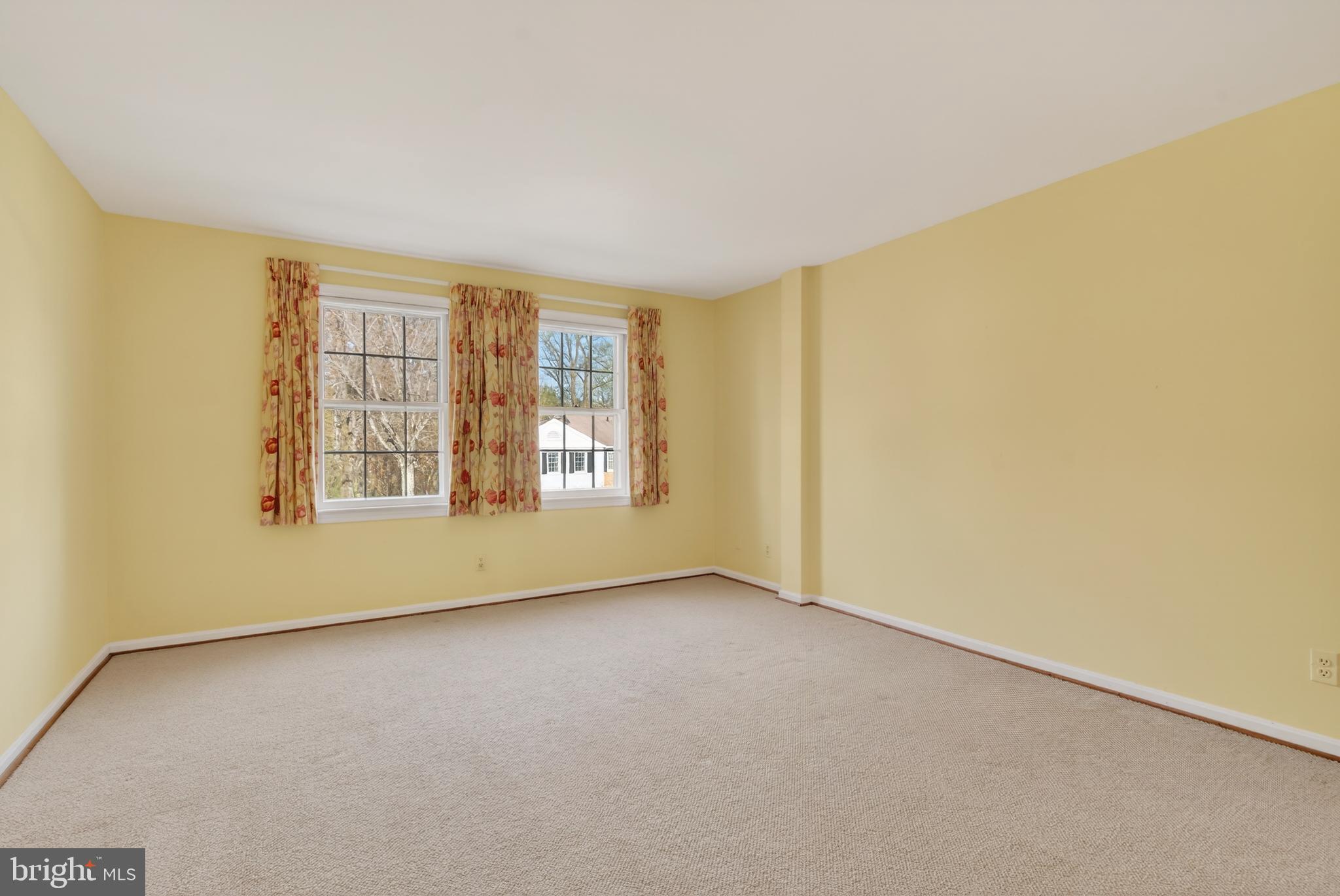 HAMLET PLACE - Residential