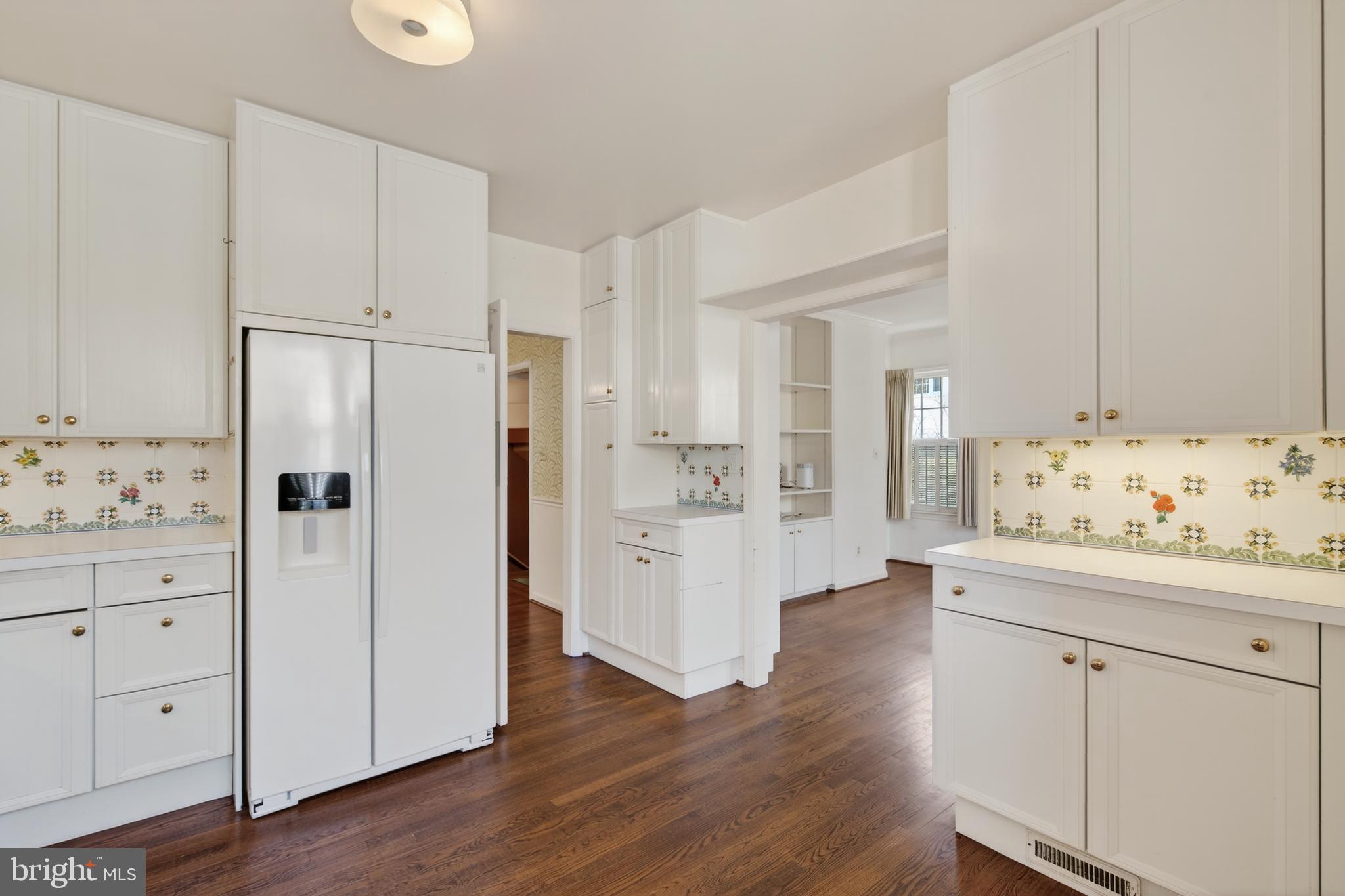 HAMLET PLACE - Residential