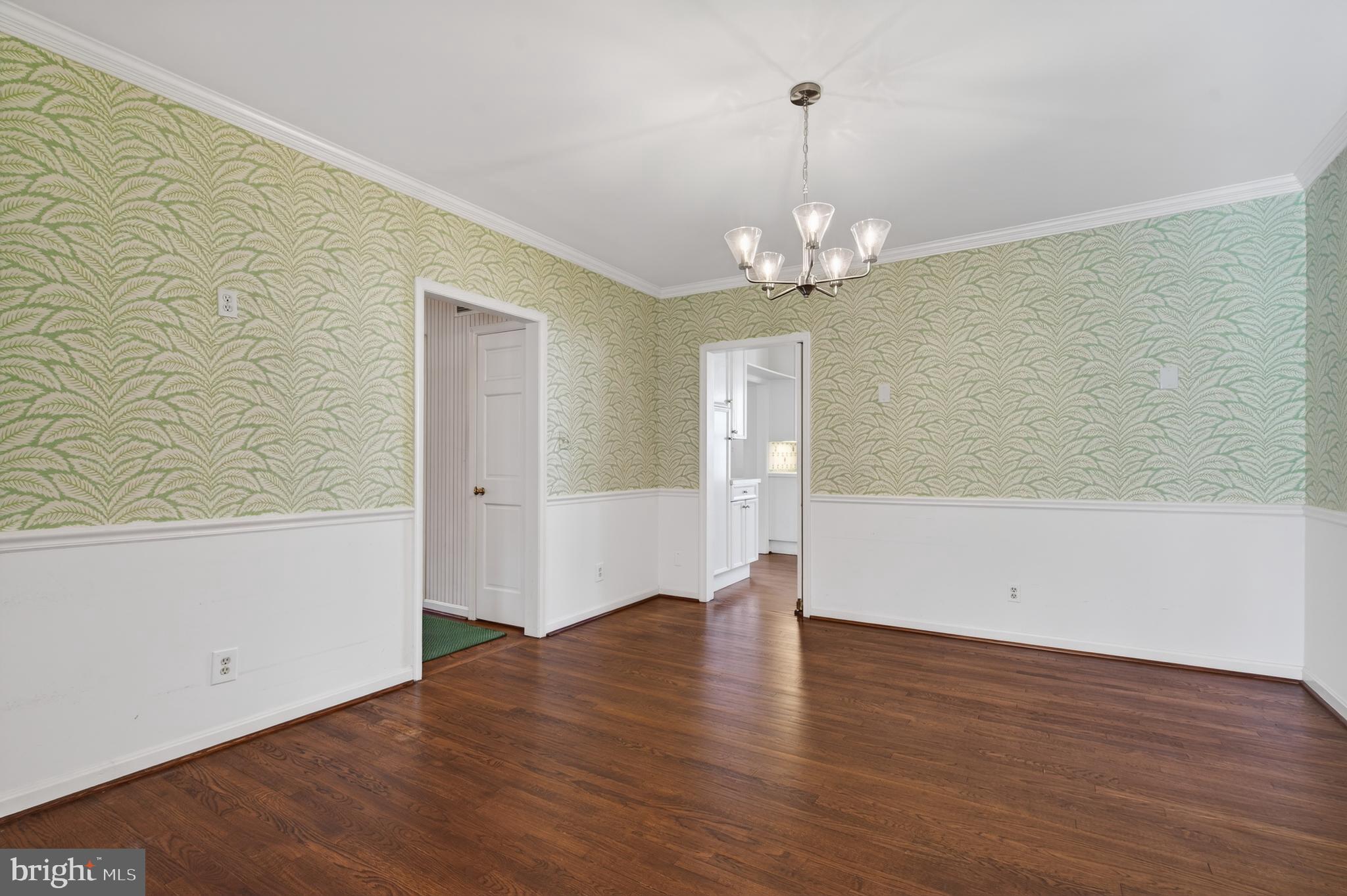 HAMLET PLACE - Residential