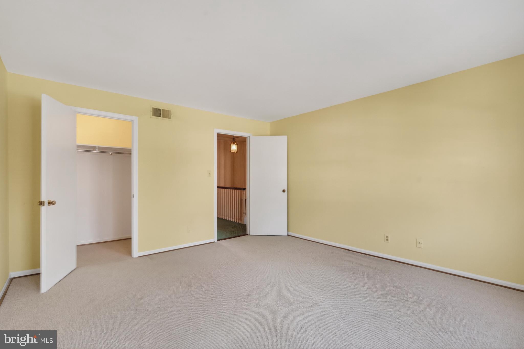 HAMLET PLACE - Residential