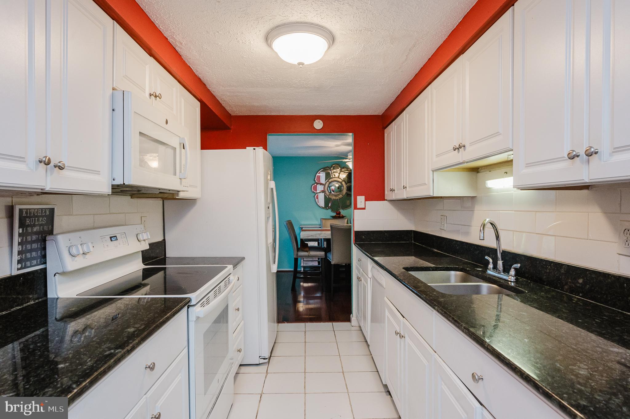 VILLAGE OF OWEN BROWN - Residential