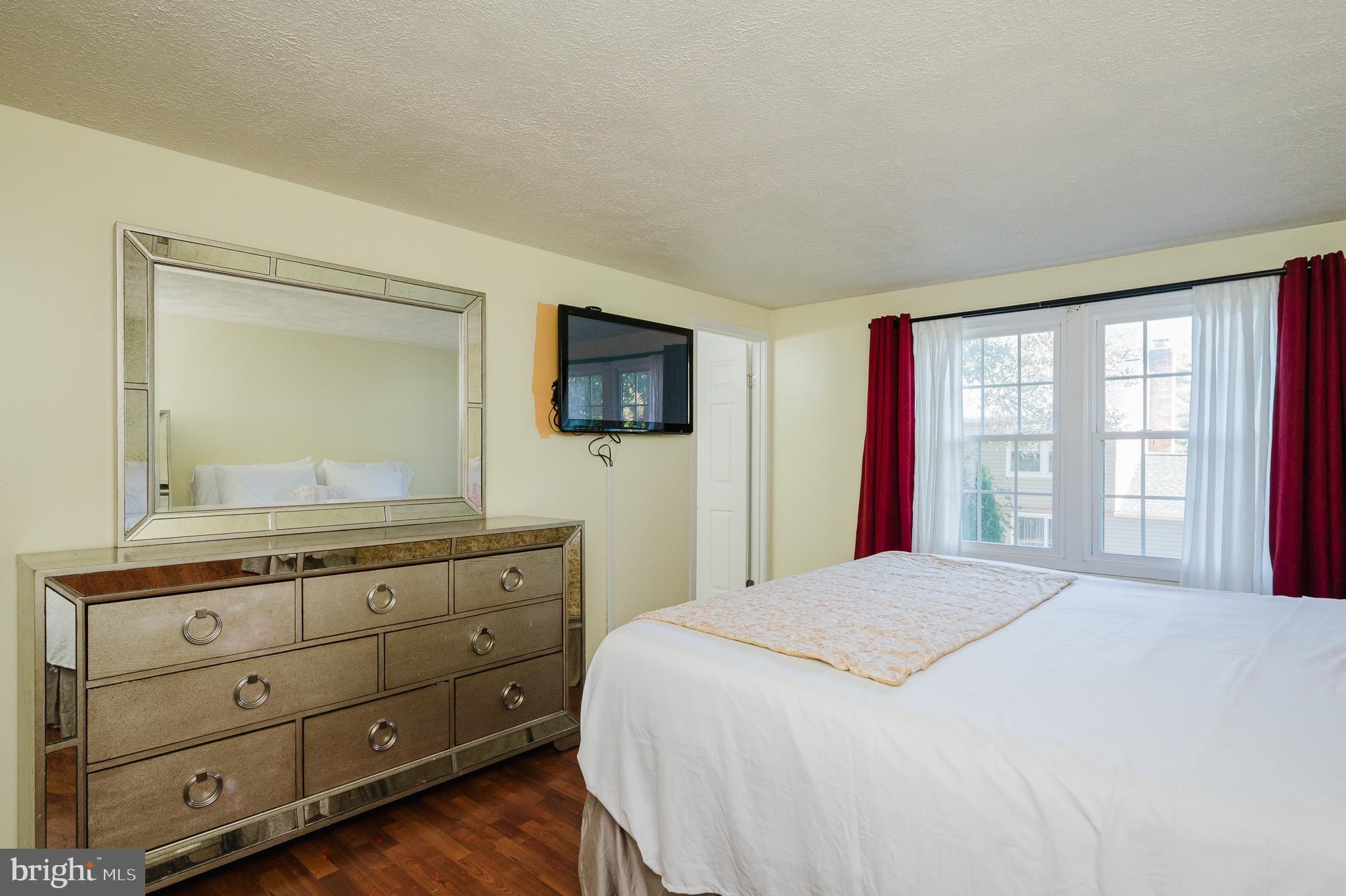 VILLAGE OF OWEN BROWN - Residential