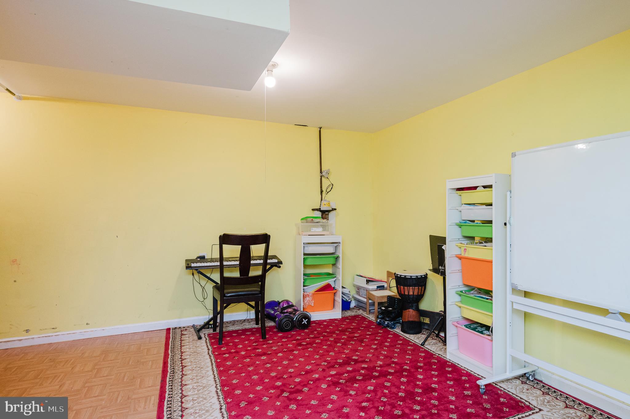 VILLAGE OF OWEN BROWN - Residential